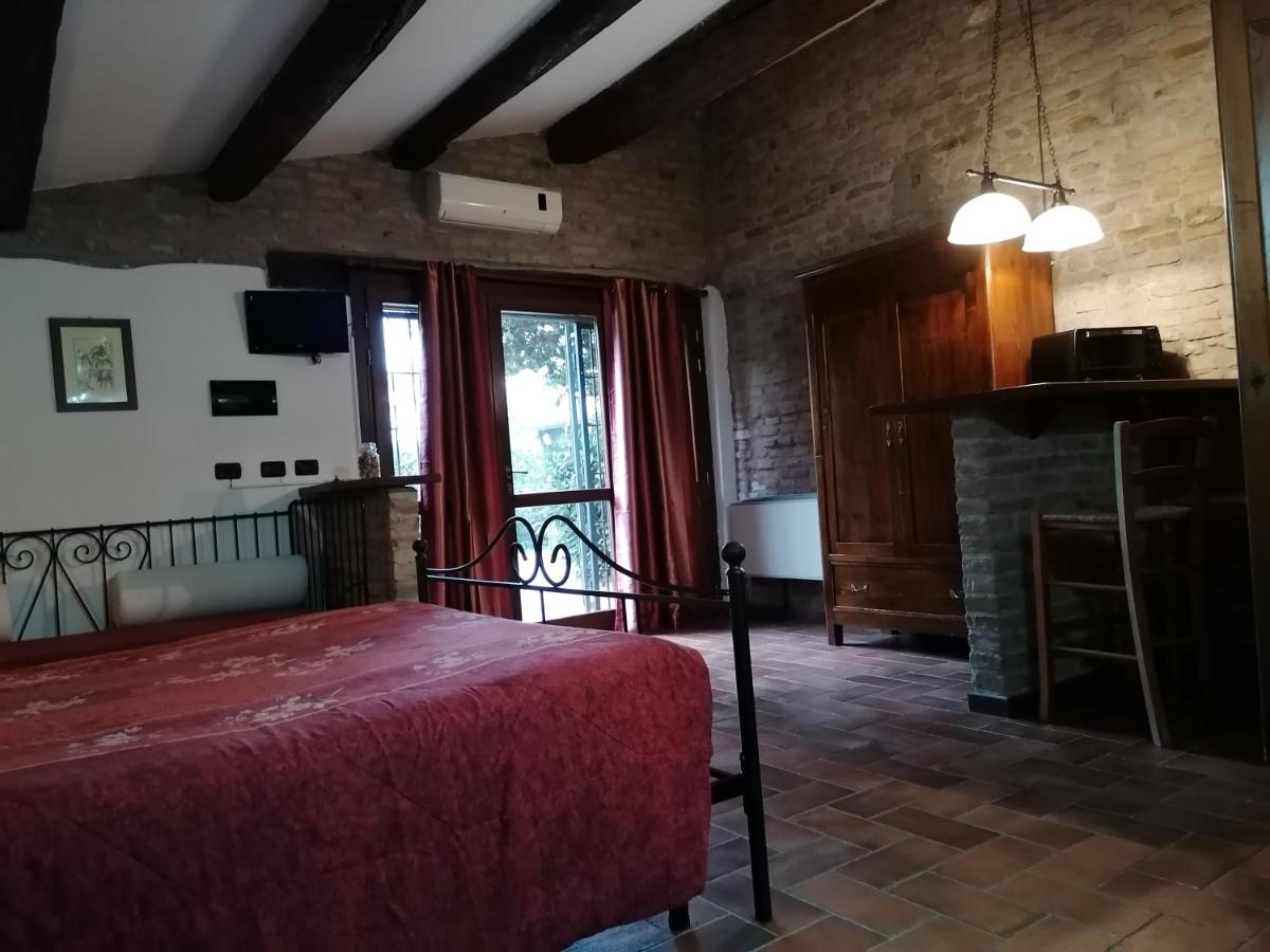 Casale Belriguardo view 5