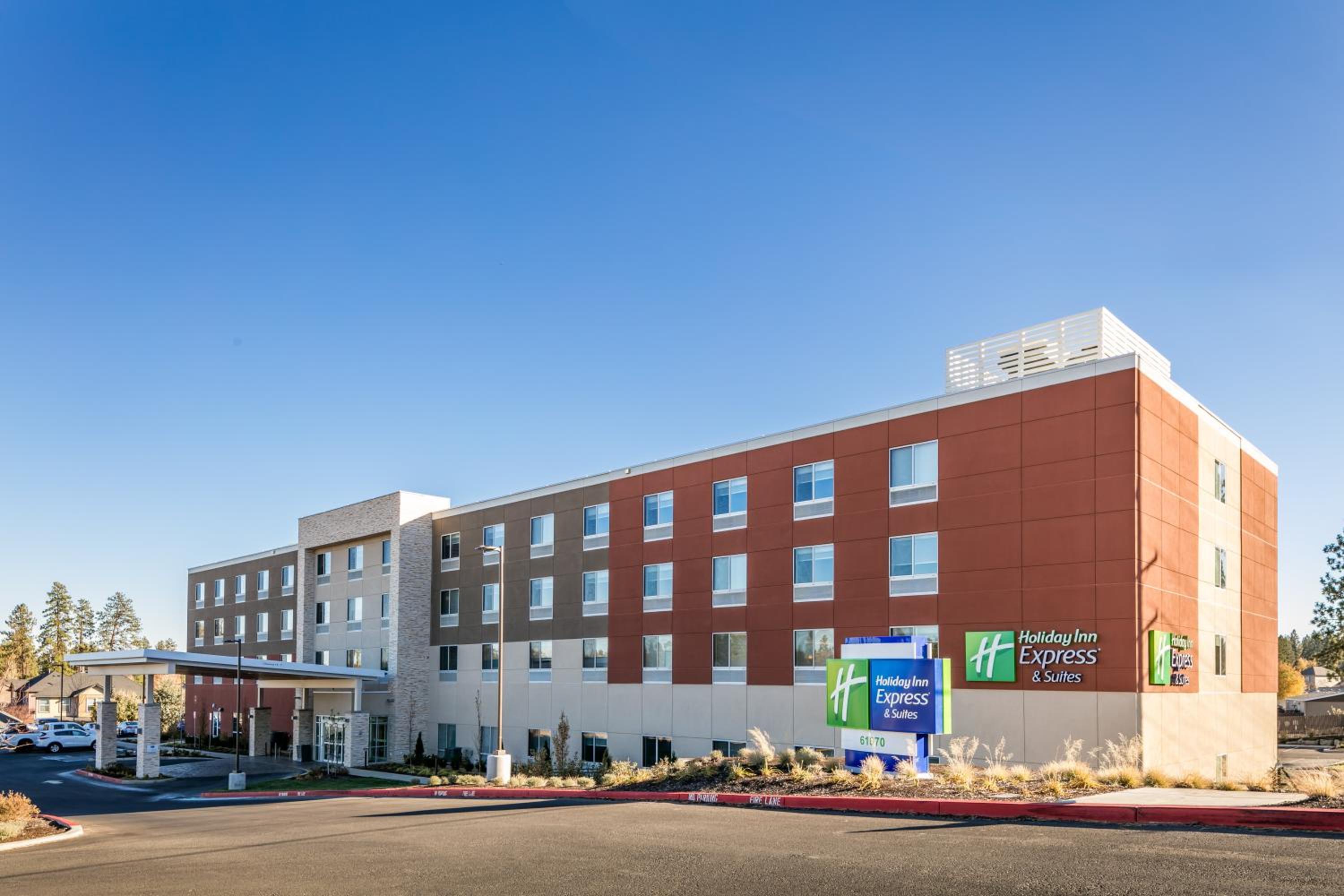 Hotel Holiday Inn Express & Suites - Bend South, an IHG Hotel - Image 1