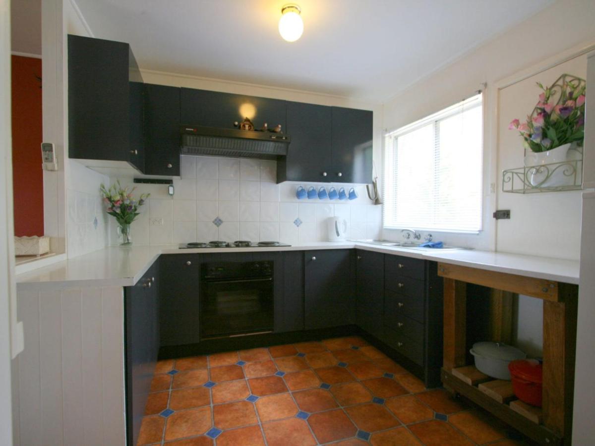 14 Cobbon Crescent