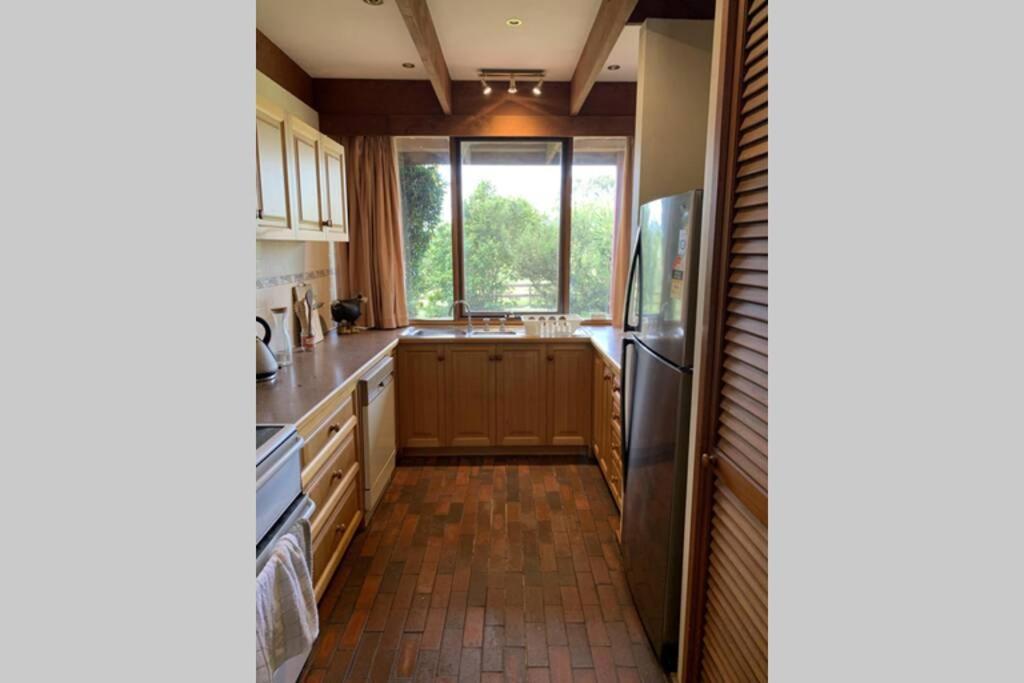 Willunga Cottage — Sweet Country Retreat