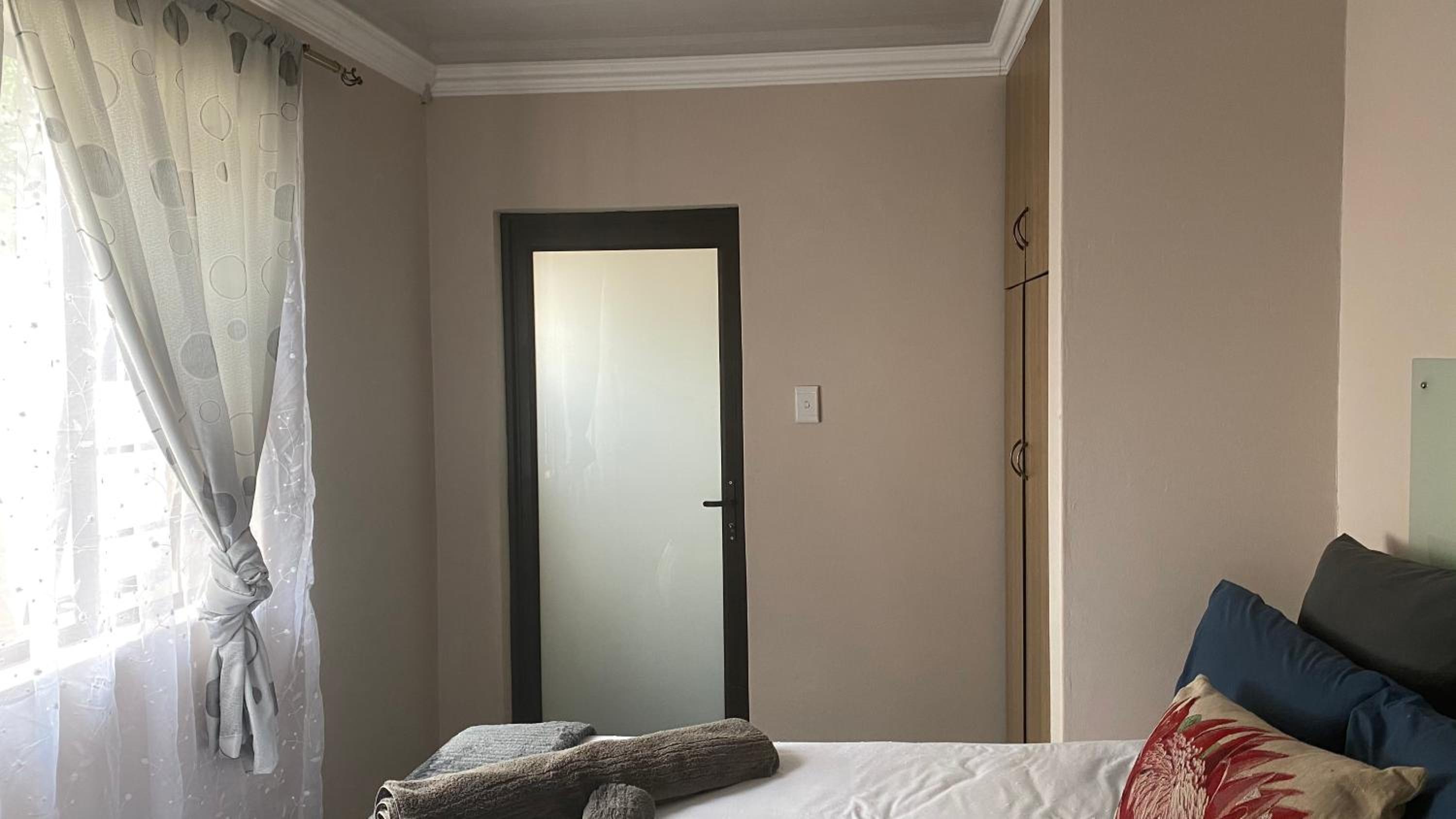 Guest House on Keam view 3
