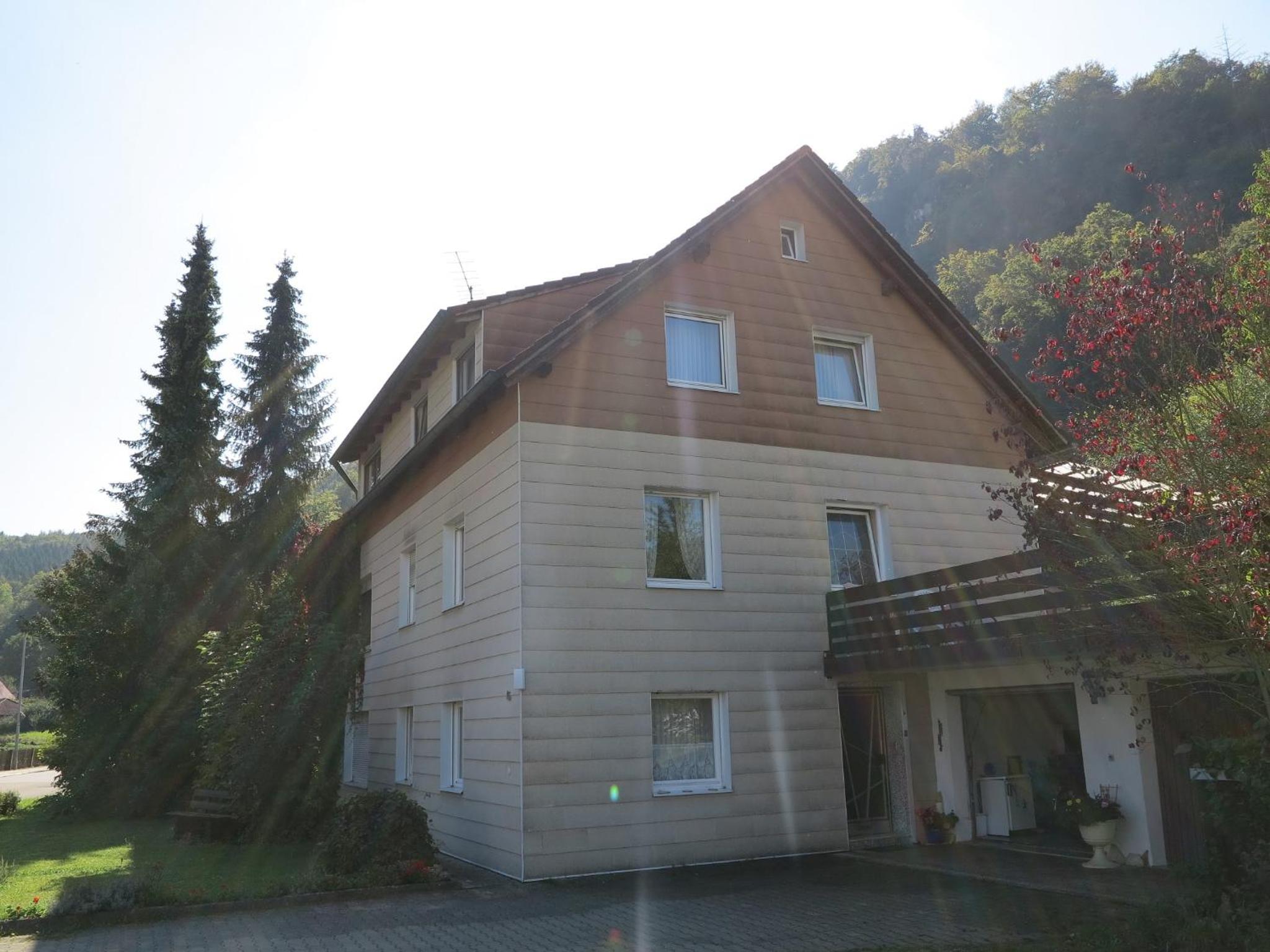 Photo 33