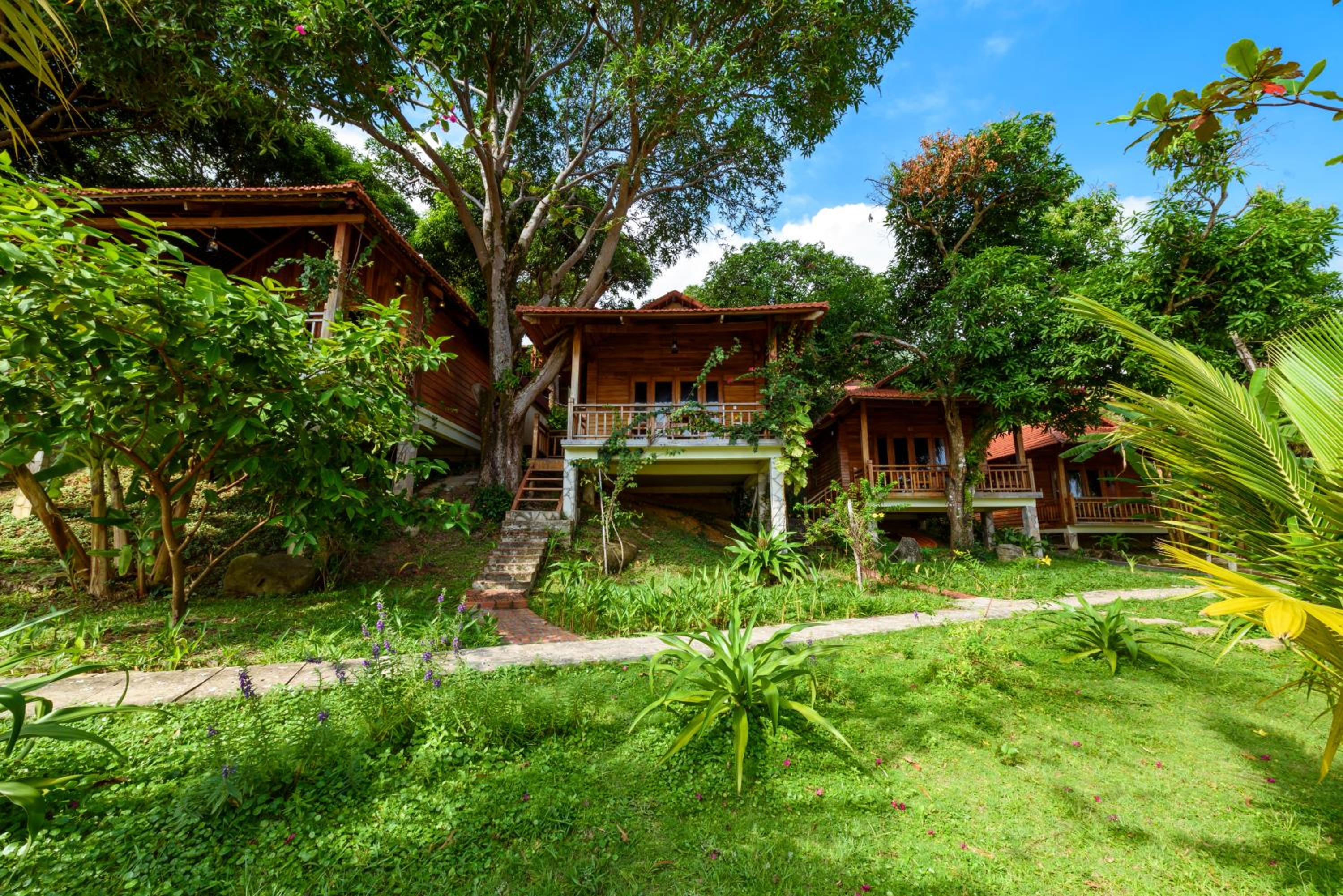 Mango Beach Resort