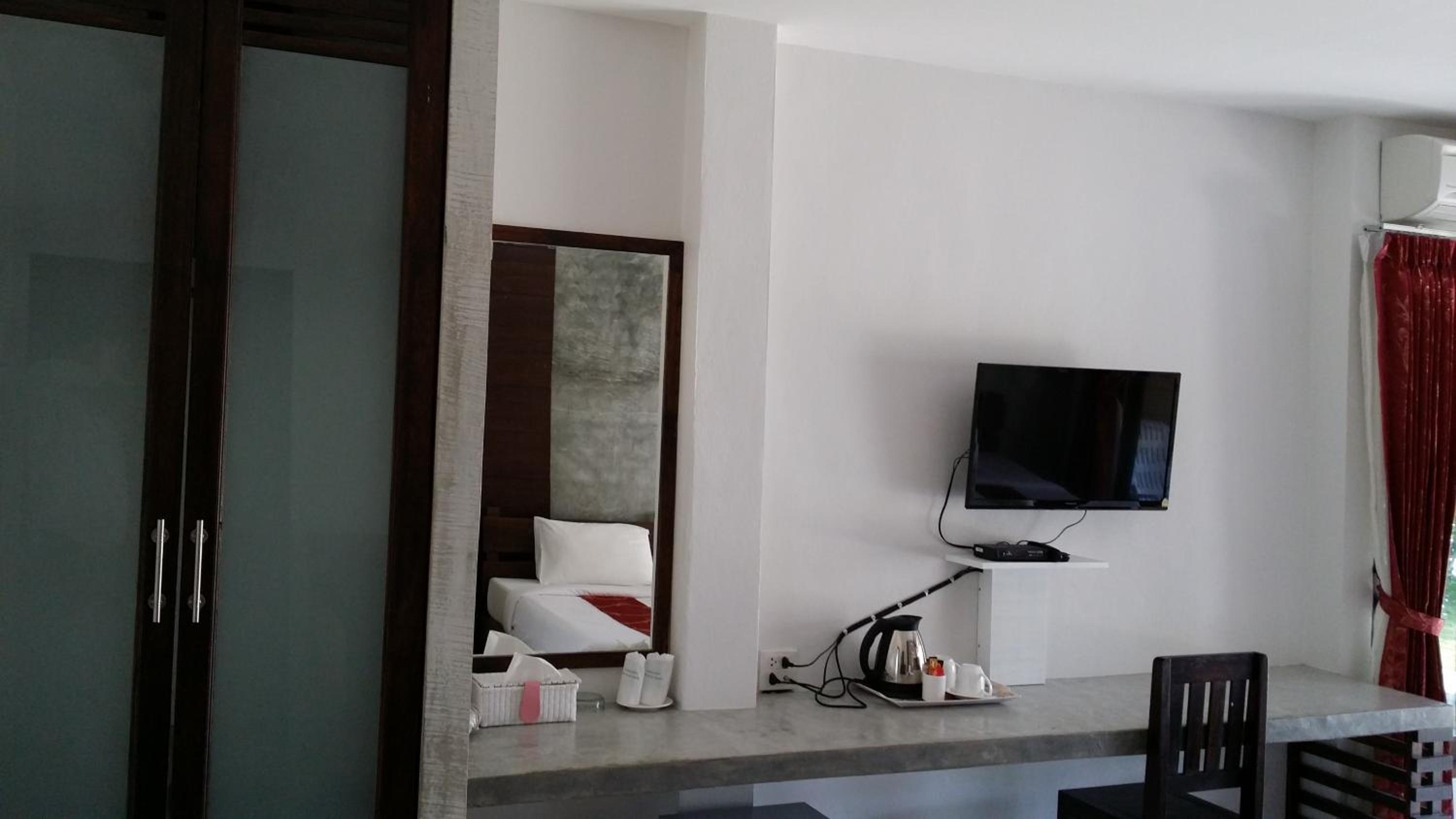 Nana Beach Hotel & Resort