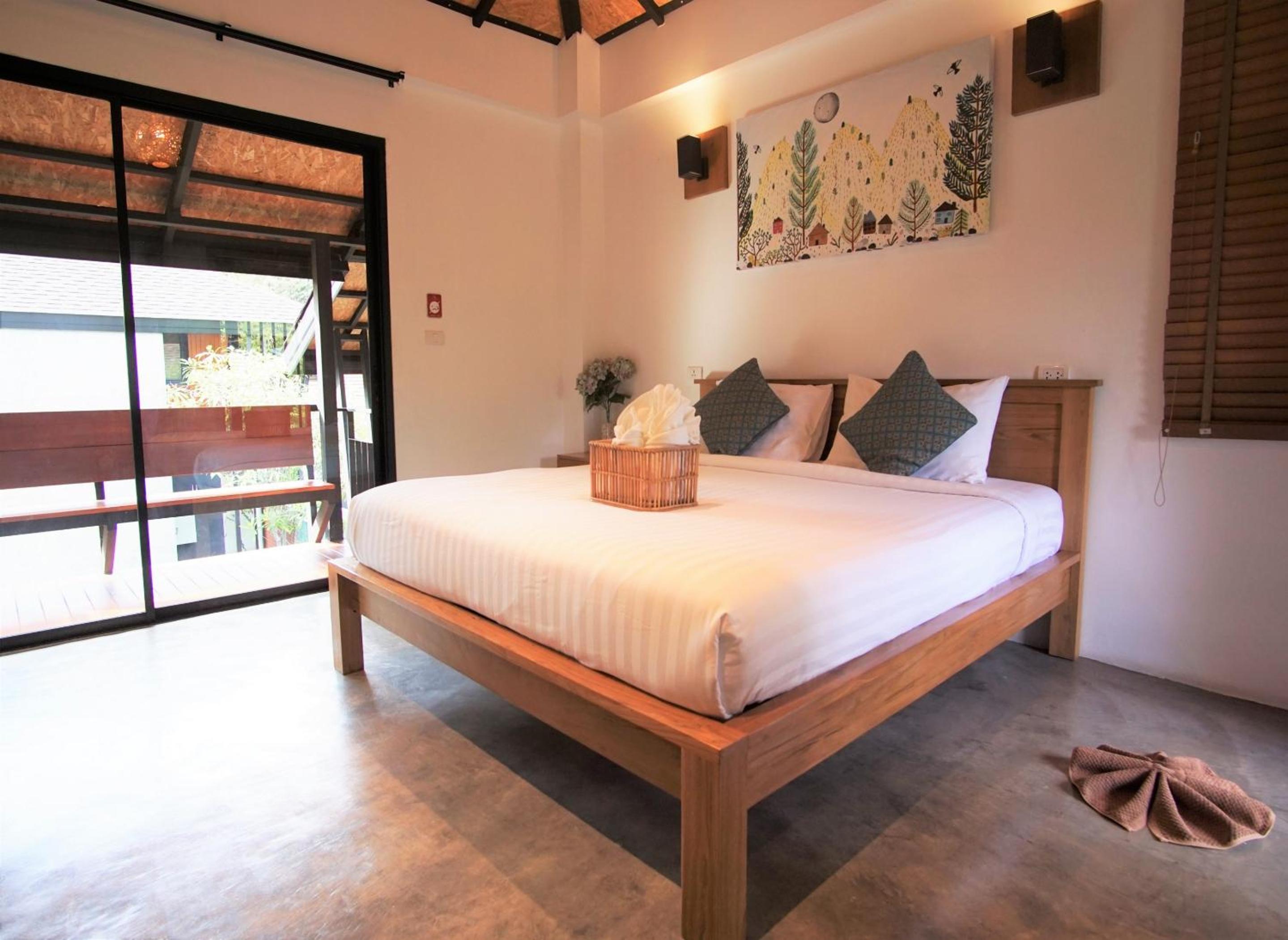 At Leaf Villa