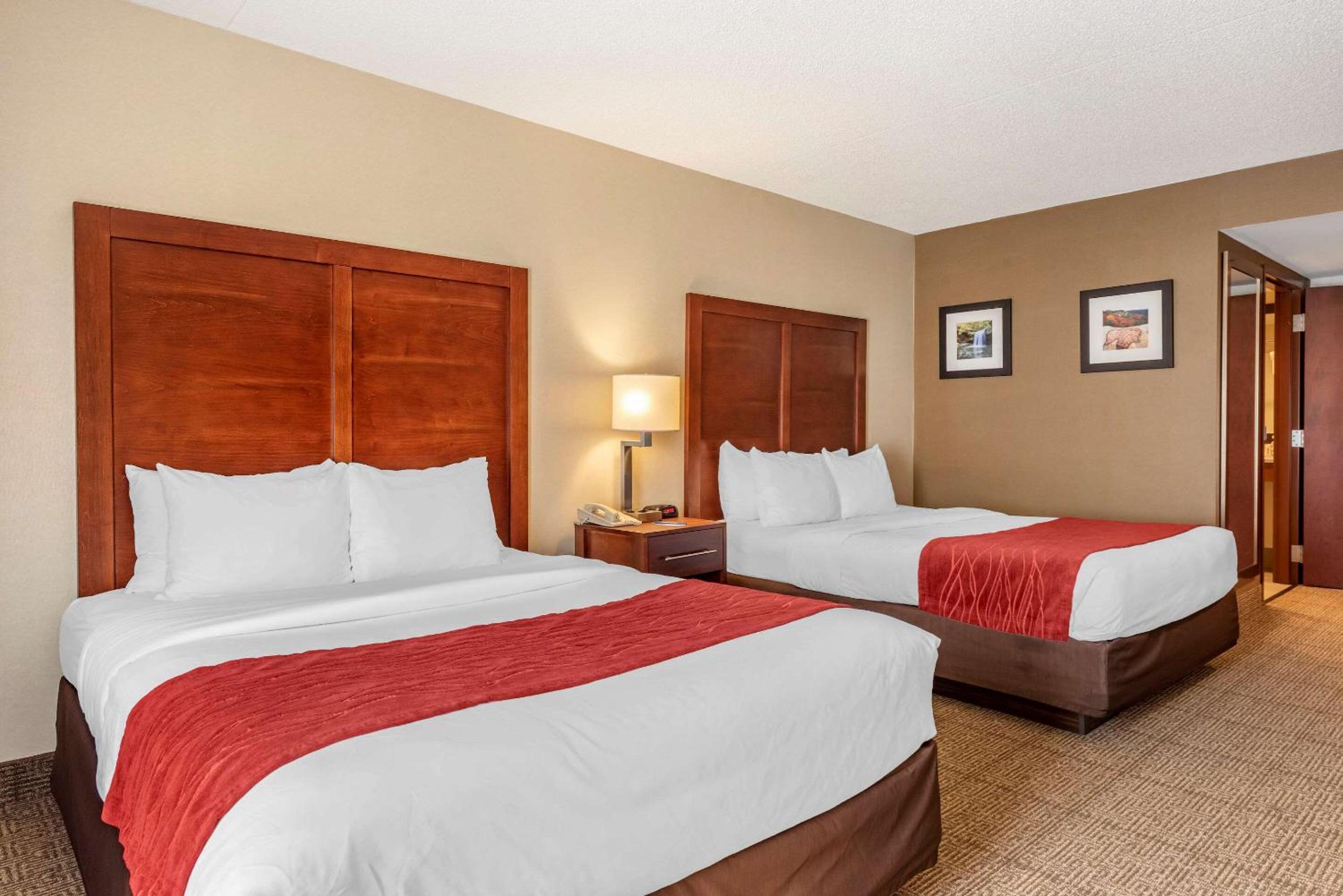 Morehead Vacations - Comfort Inn  Suites - Property Image 3