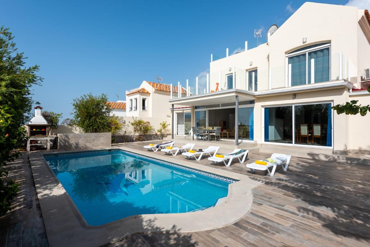 Hotel Amazing Villa MEDINA, BBQ, Heated Pool! - Image 1