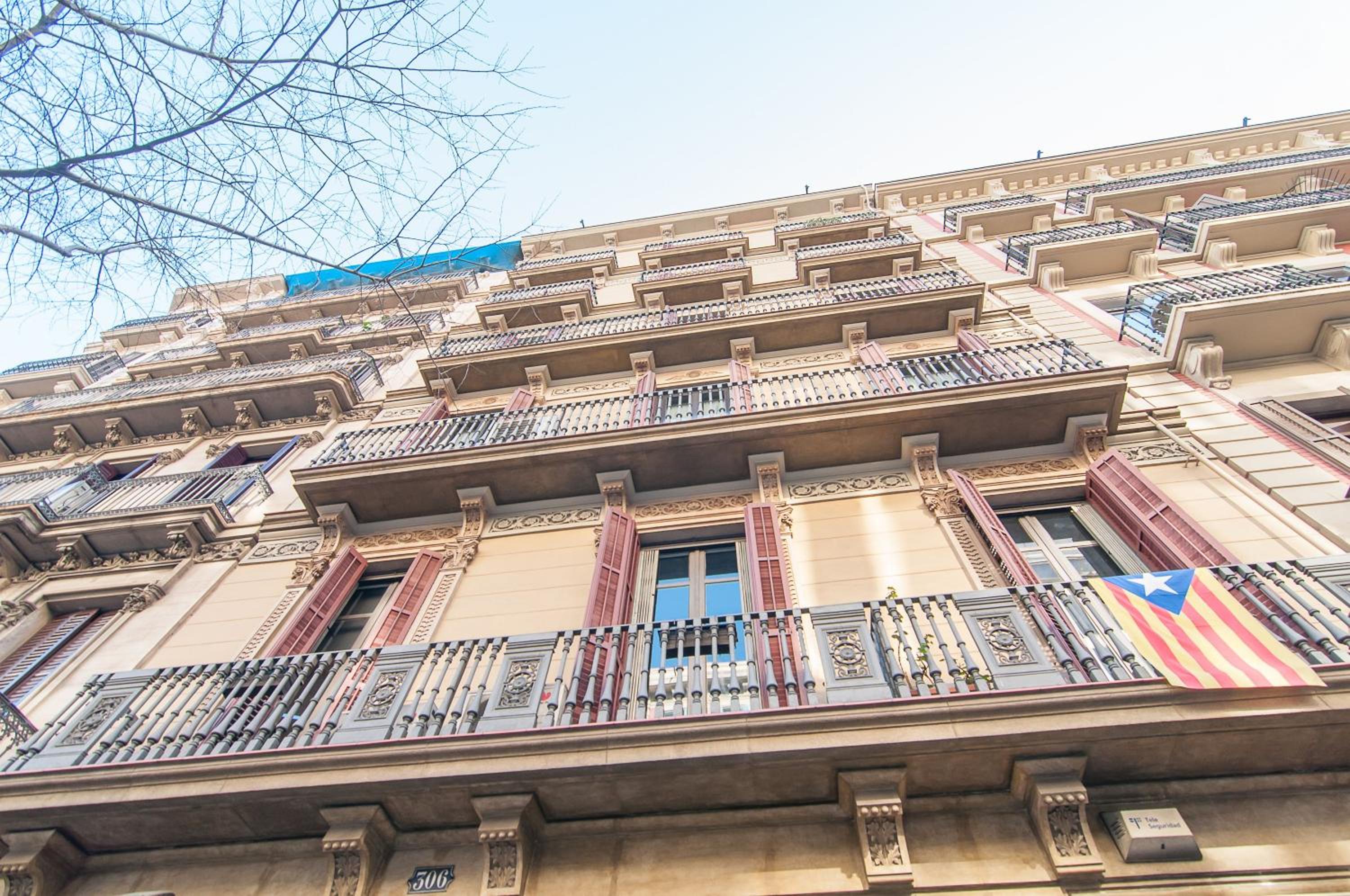 BizFlats Eixample Apartments