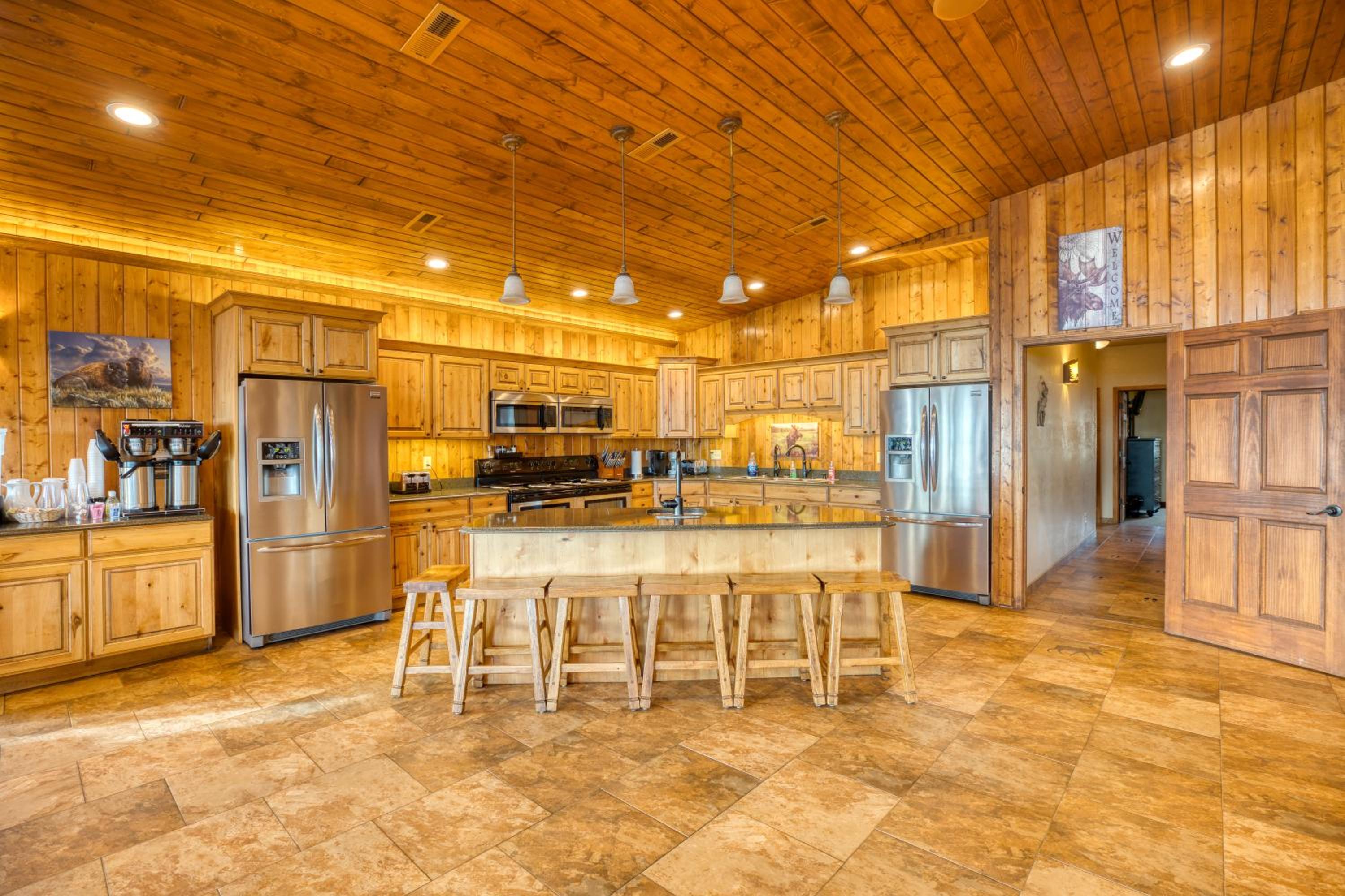 Lewis & Clark Resort