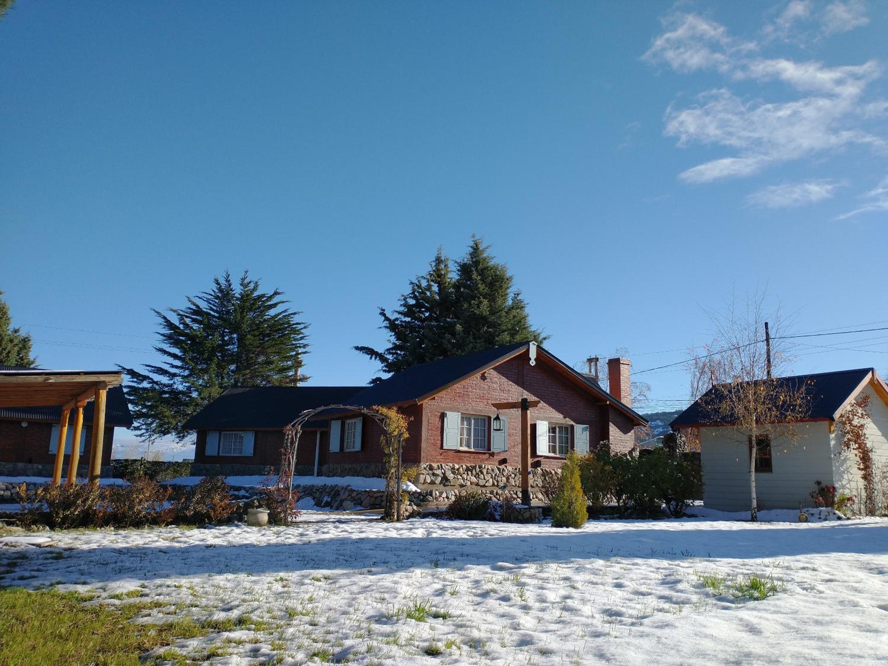 Hotel Cabañas Pyracantha - Image 1