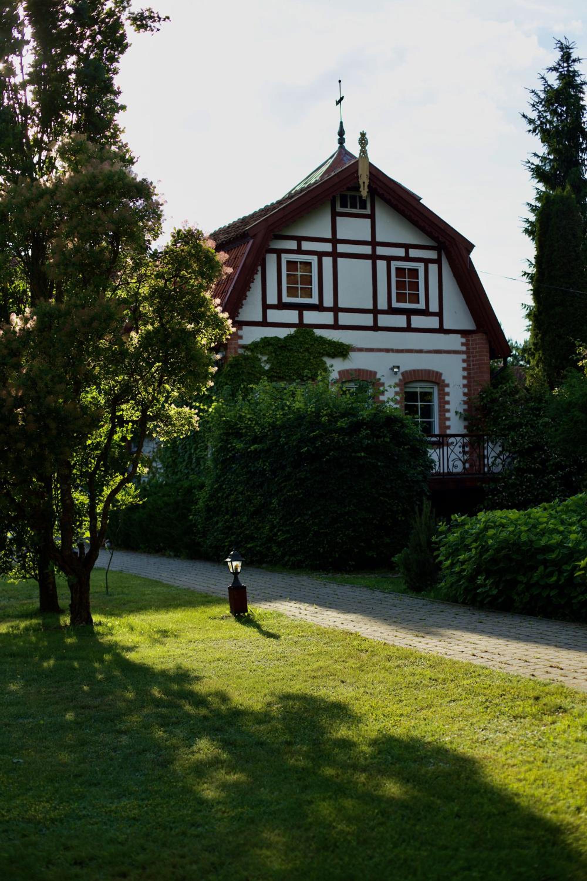 Photo 32