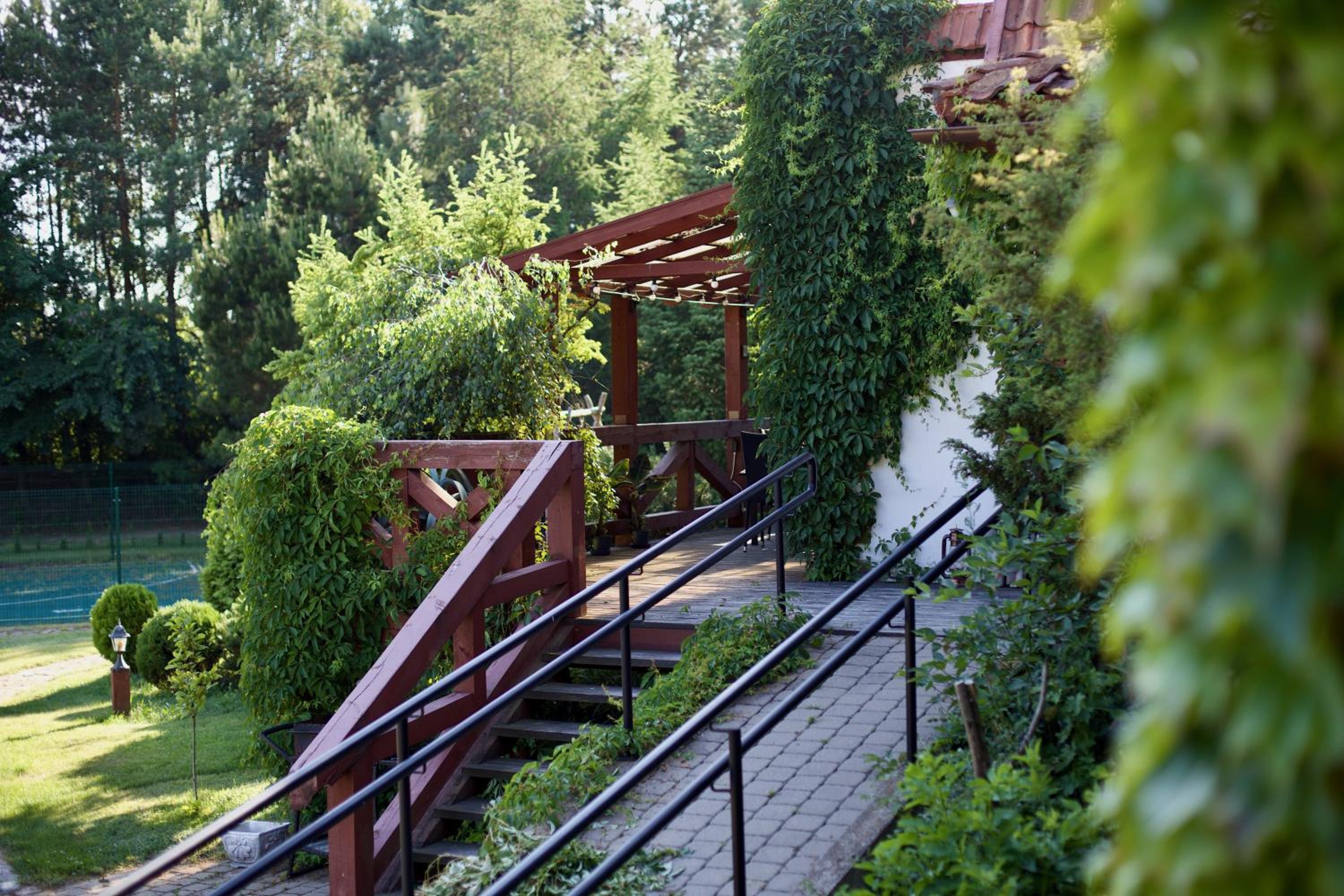 Photo 33