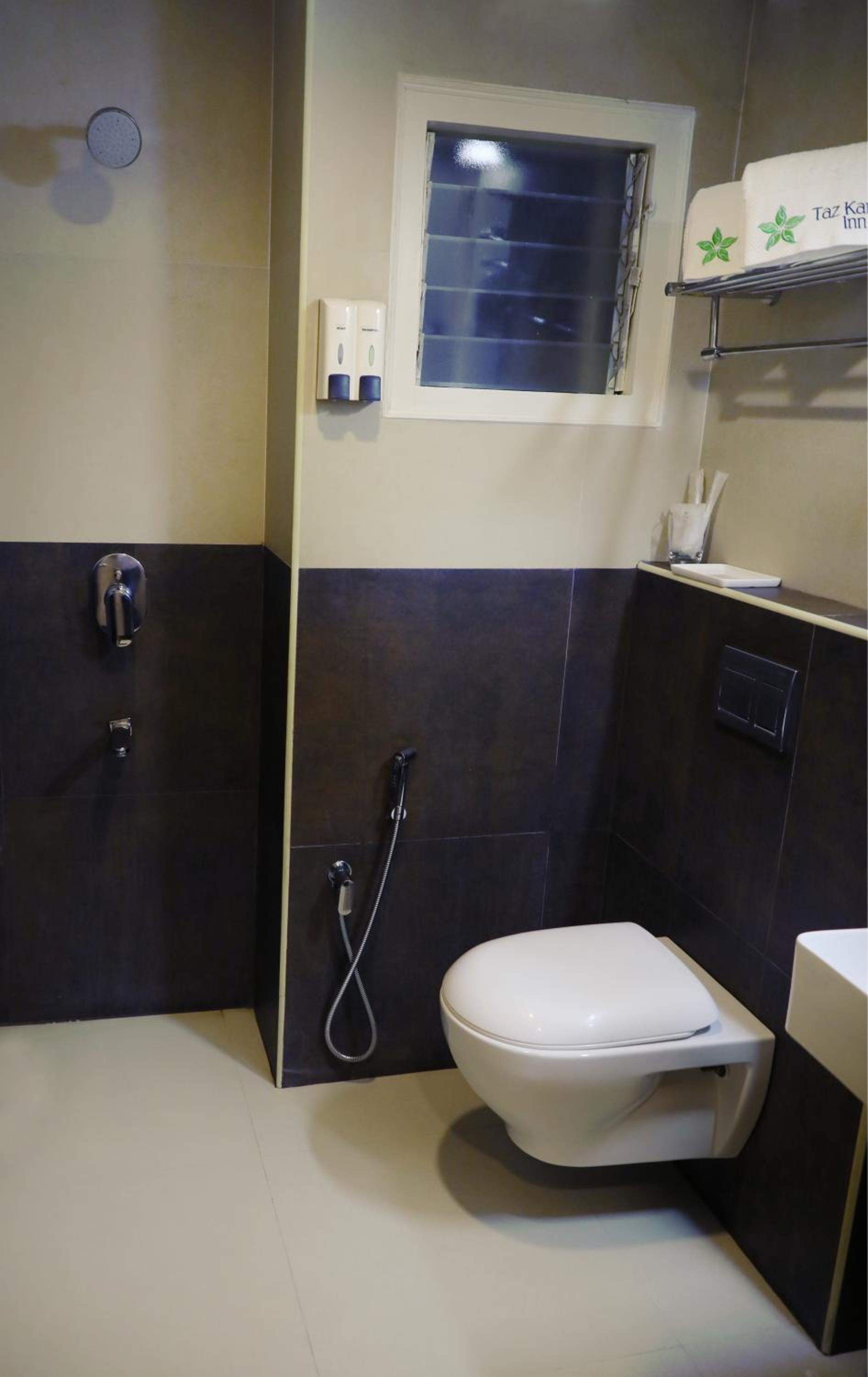 Taz Kamar Family Hotel view 3