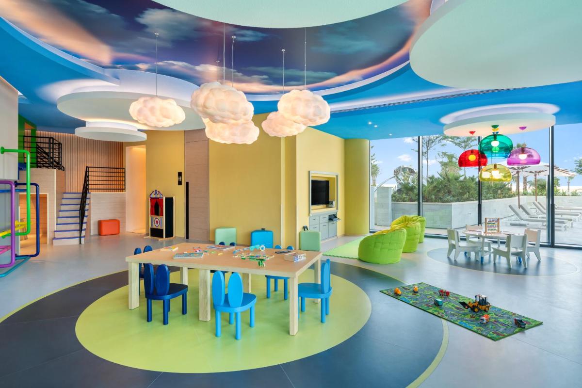 Address Beach Resort 74