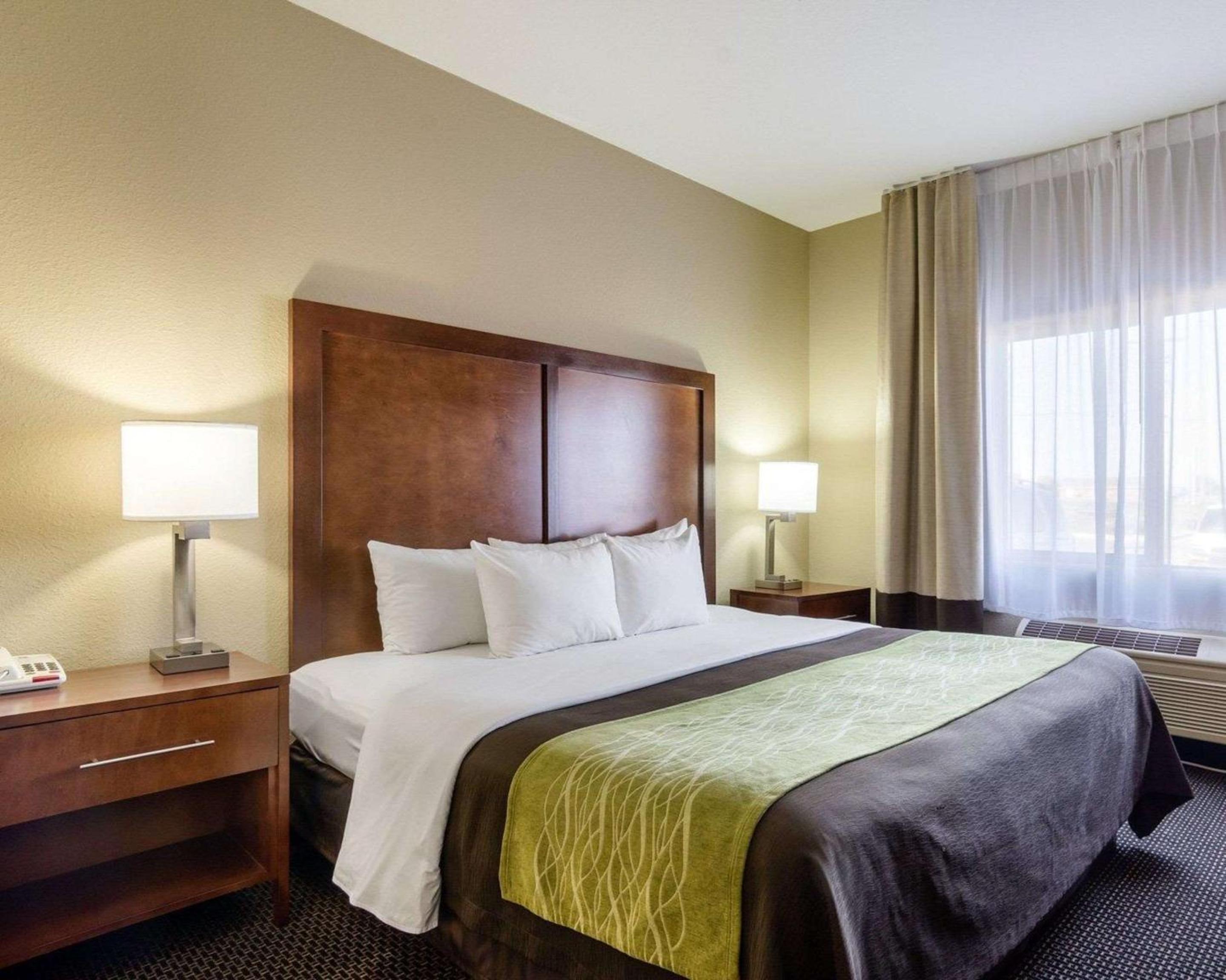 Garden City Vacations - Comfort Inn - Property Image 13