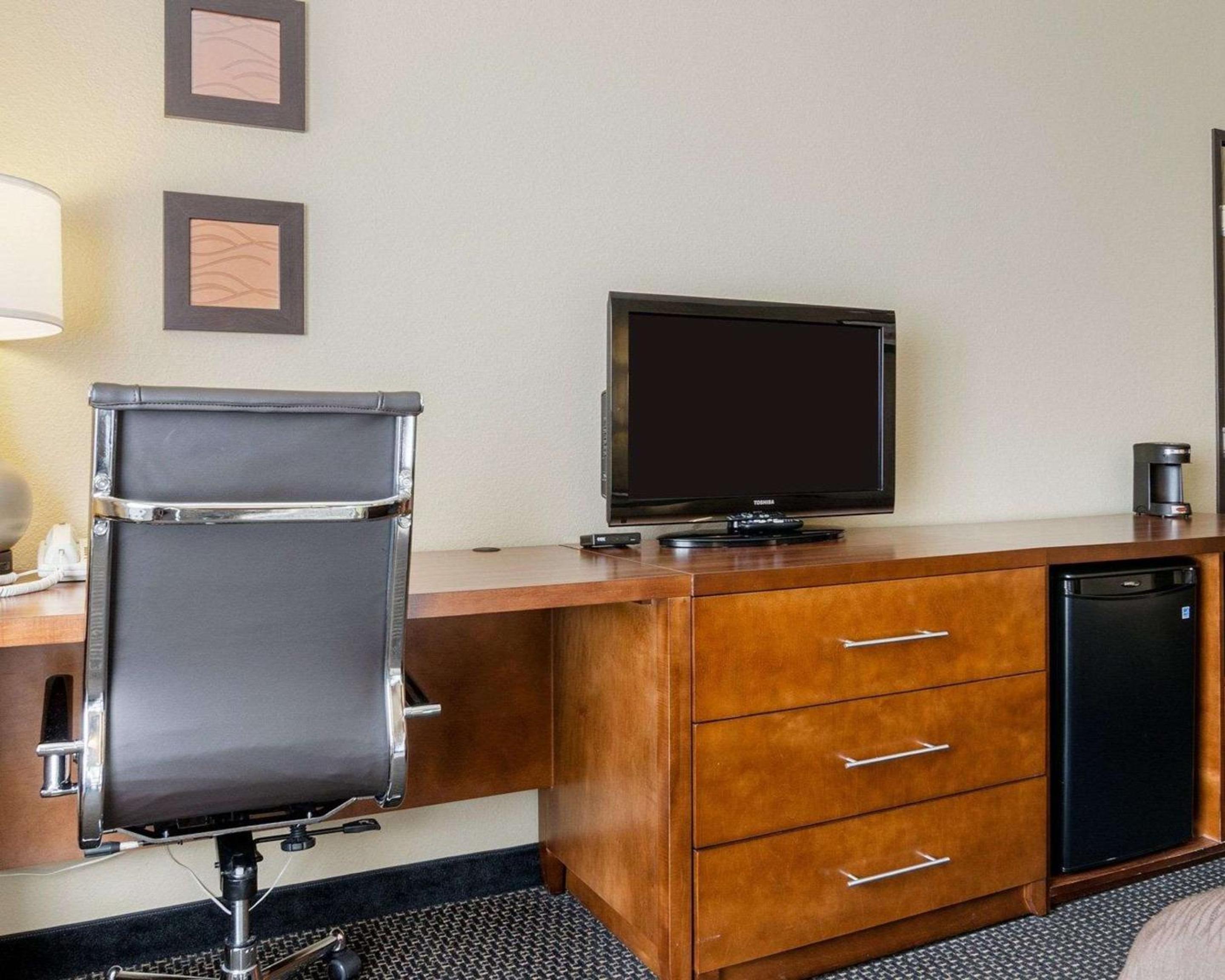 Garden City Vacations - Comfort Inn - Property Image 10