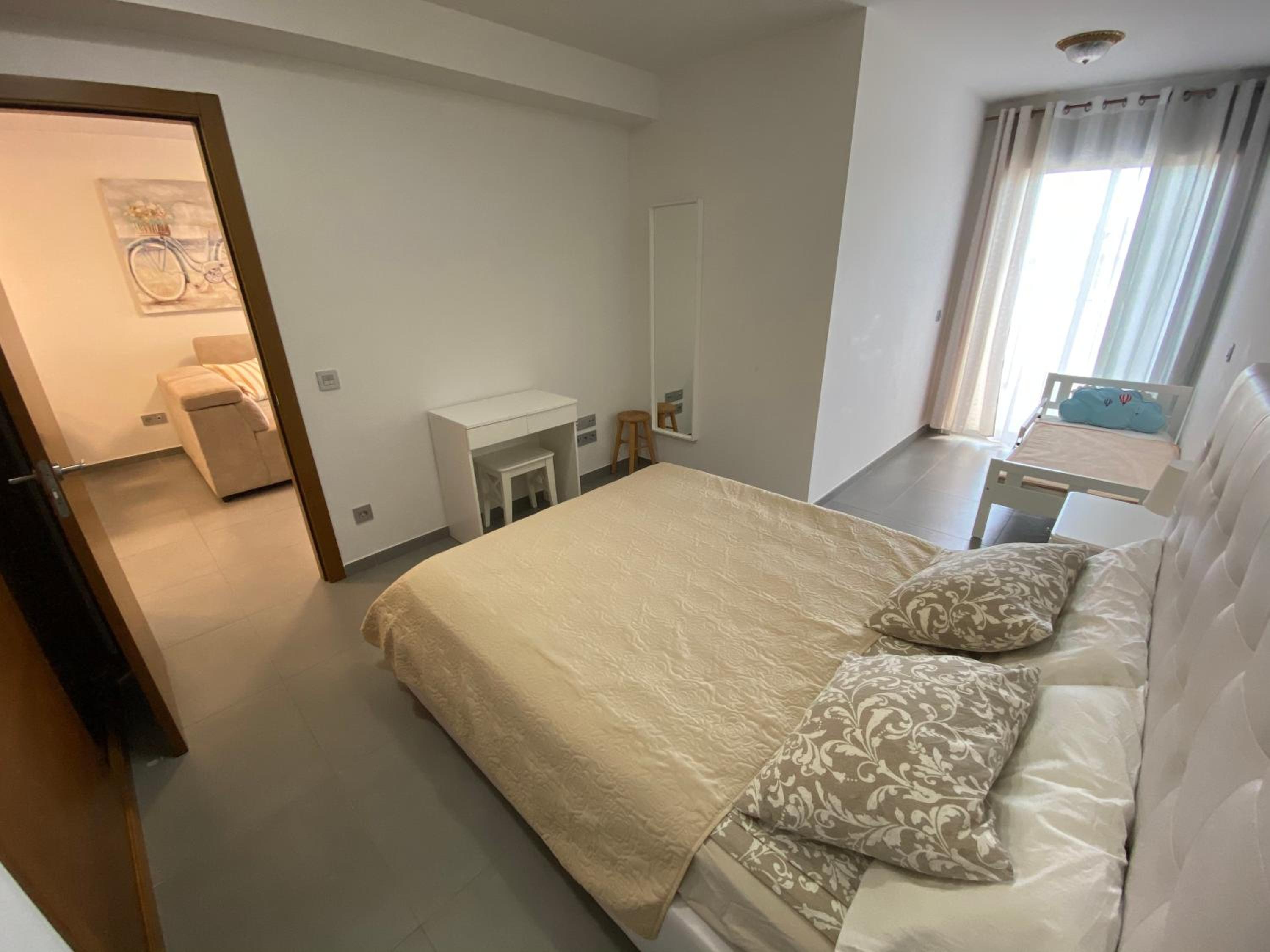 Cosy Beach Suite with Private Rooftop view 4