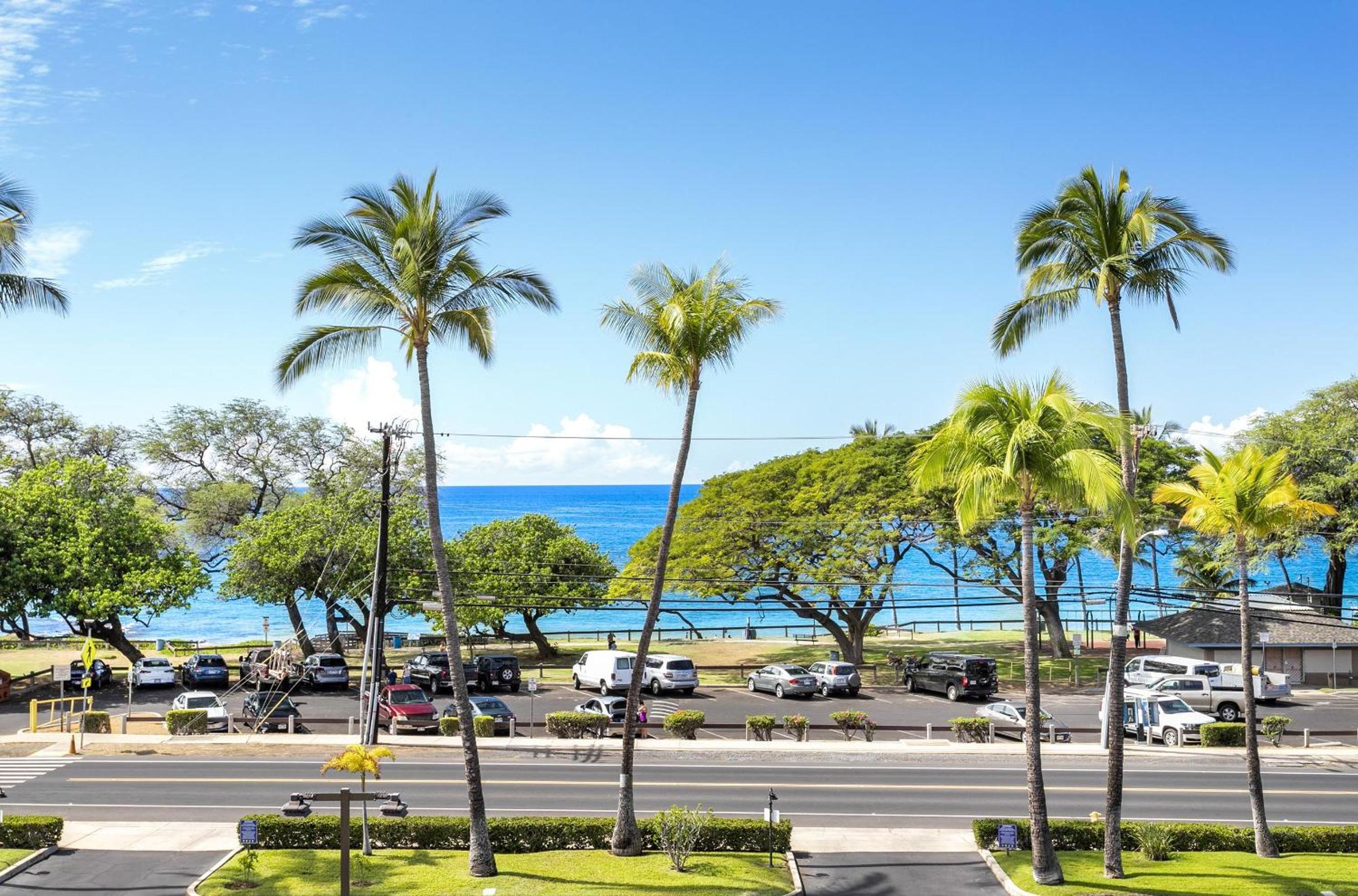 Maui Parkshore 414, Top Floor, Amazing Ocean Views view 2
