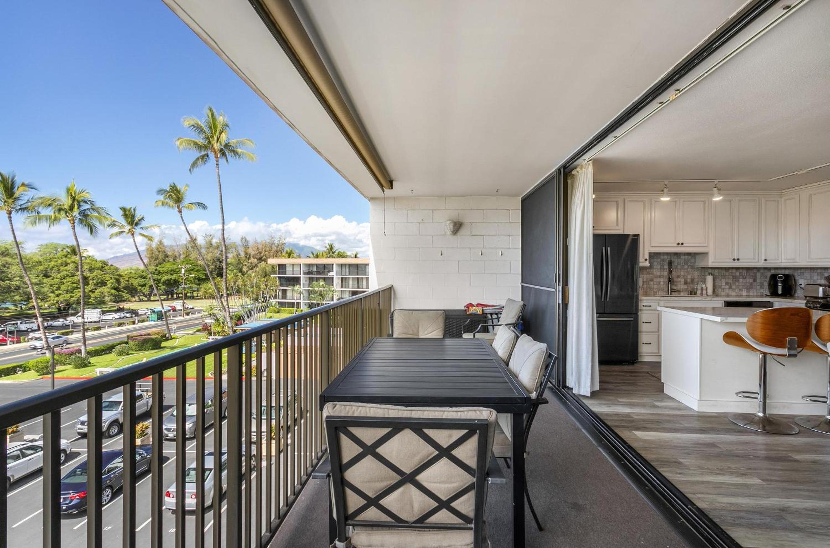 Maui Parkshore 414, Top Floor, Amazing Ocean Views view 4