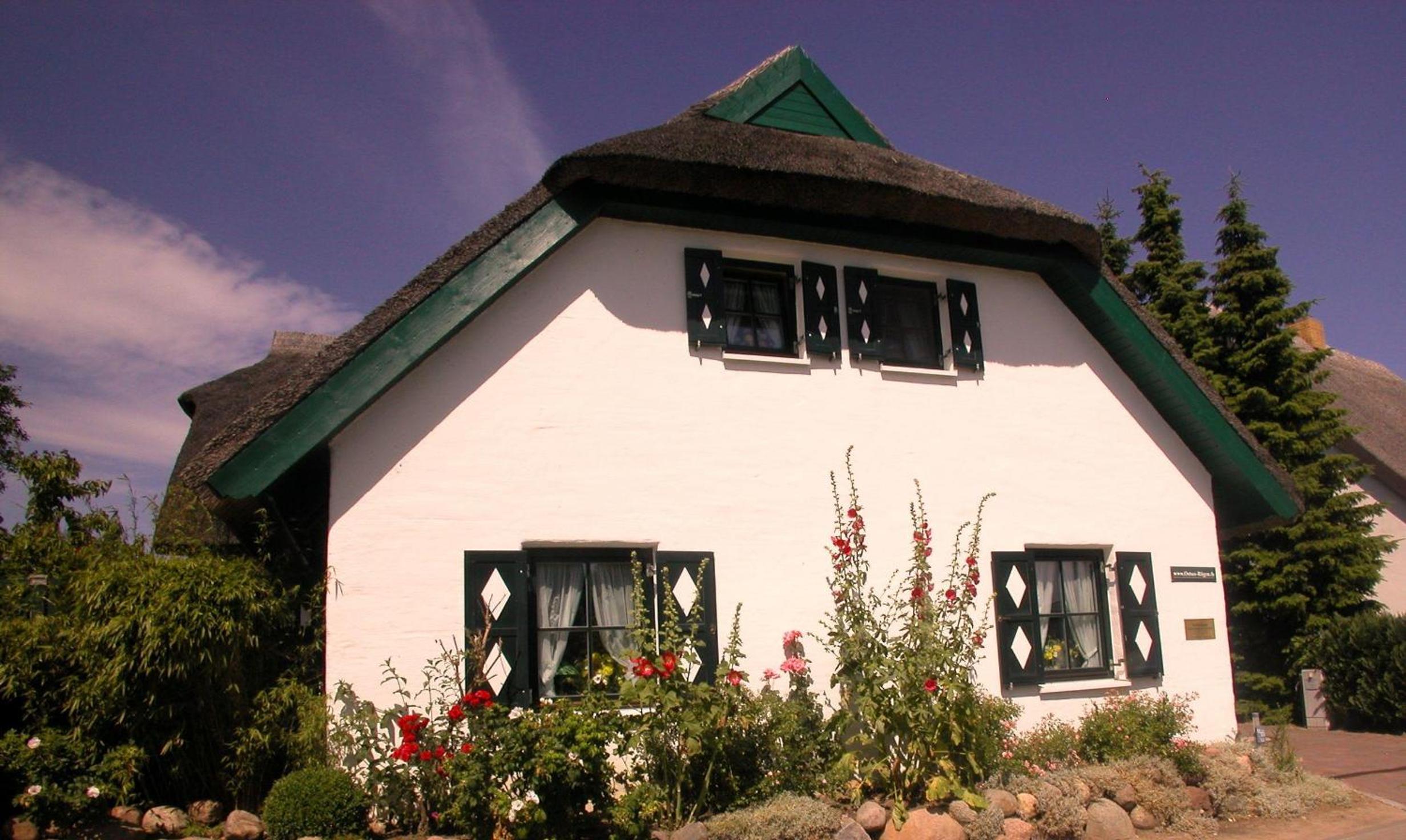 Kapitaenshaus-in-Gross-Zicker-Halbinsel-Moenchgut view 3