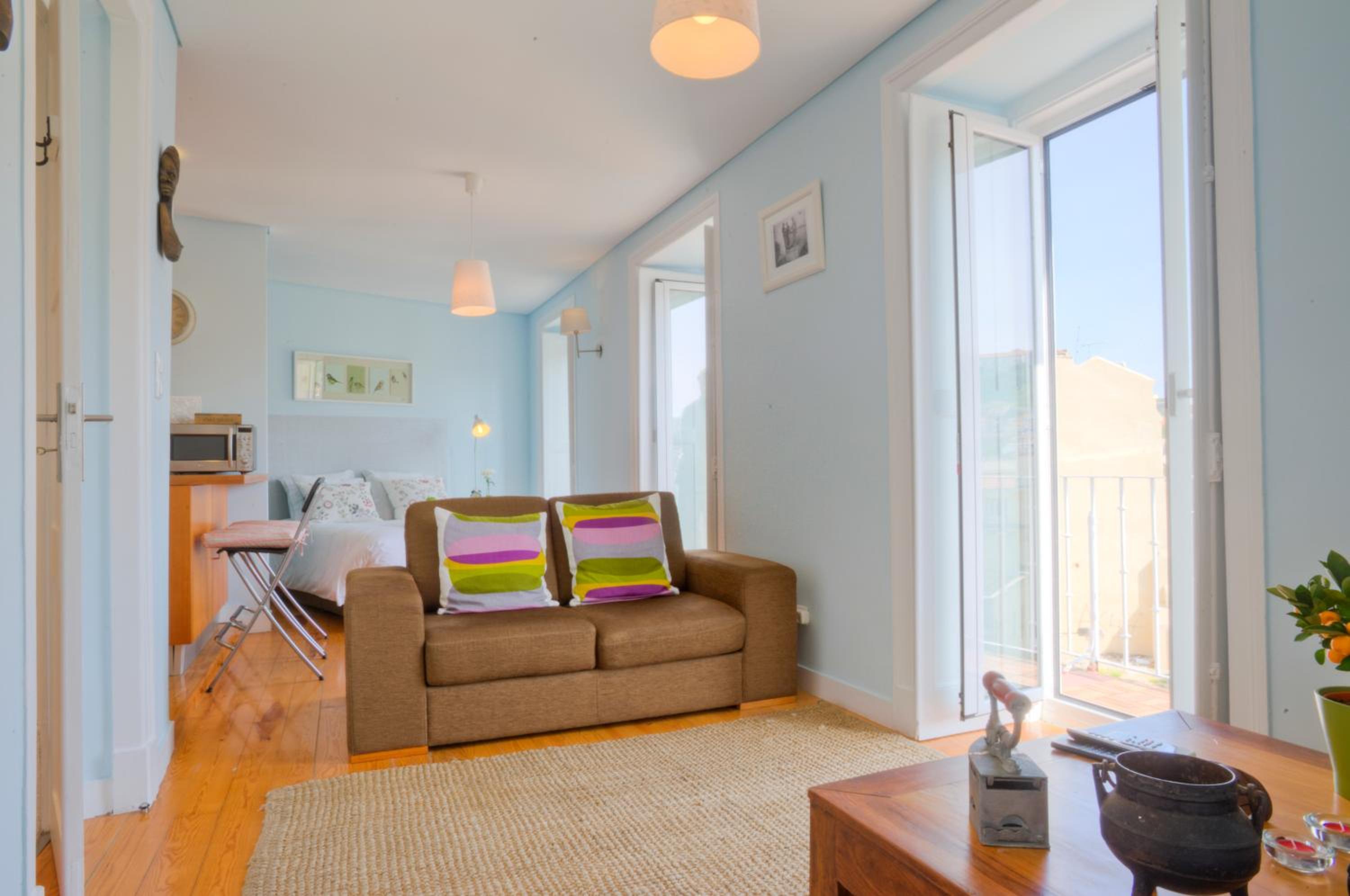 Lisbon Martim Moniz Apartment view 4