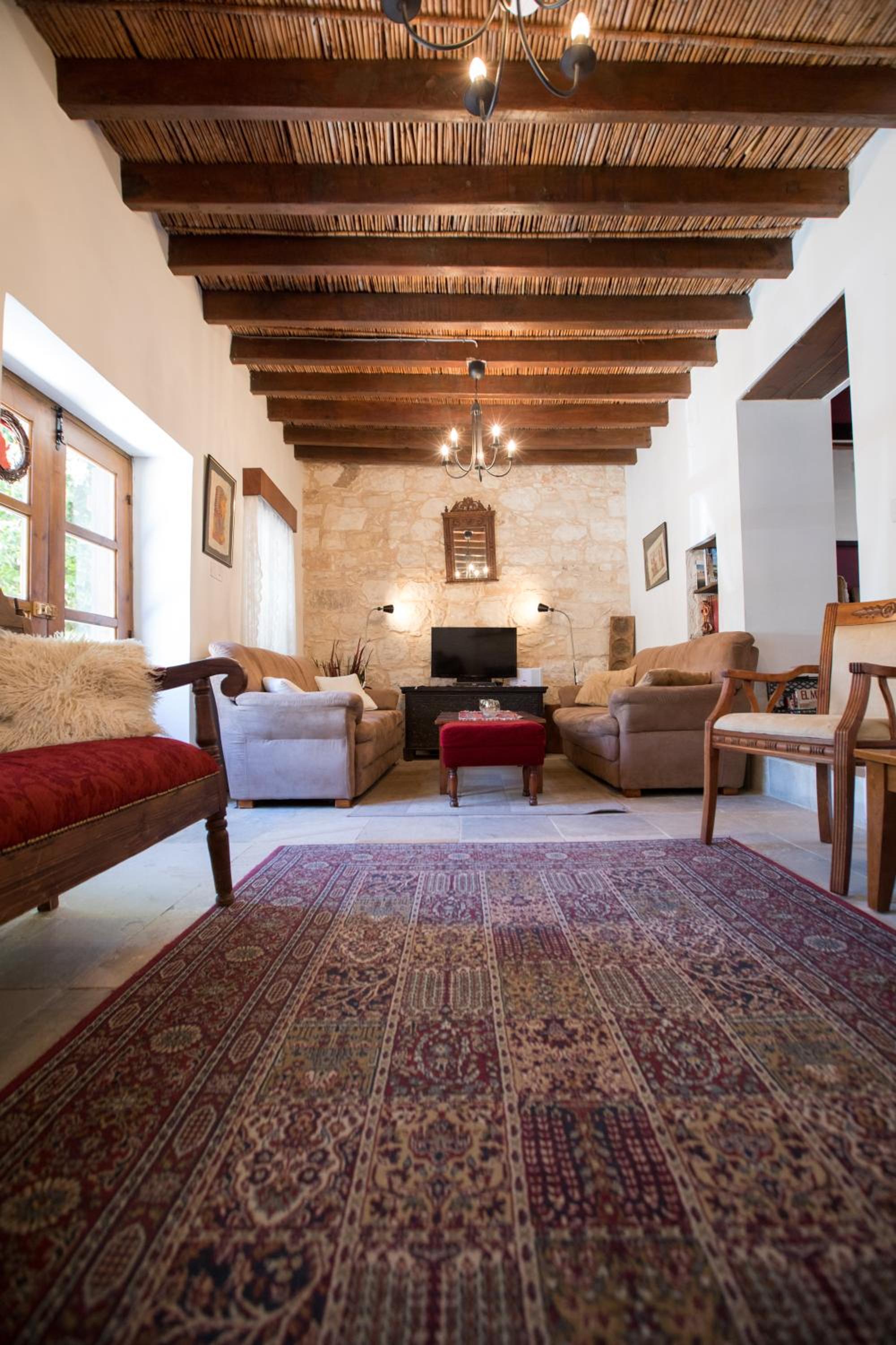 DROUSHIA CORNER HOUSE