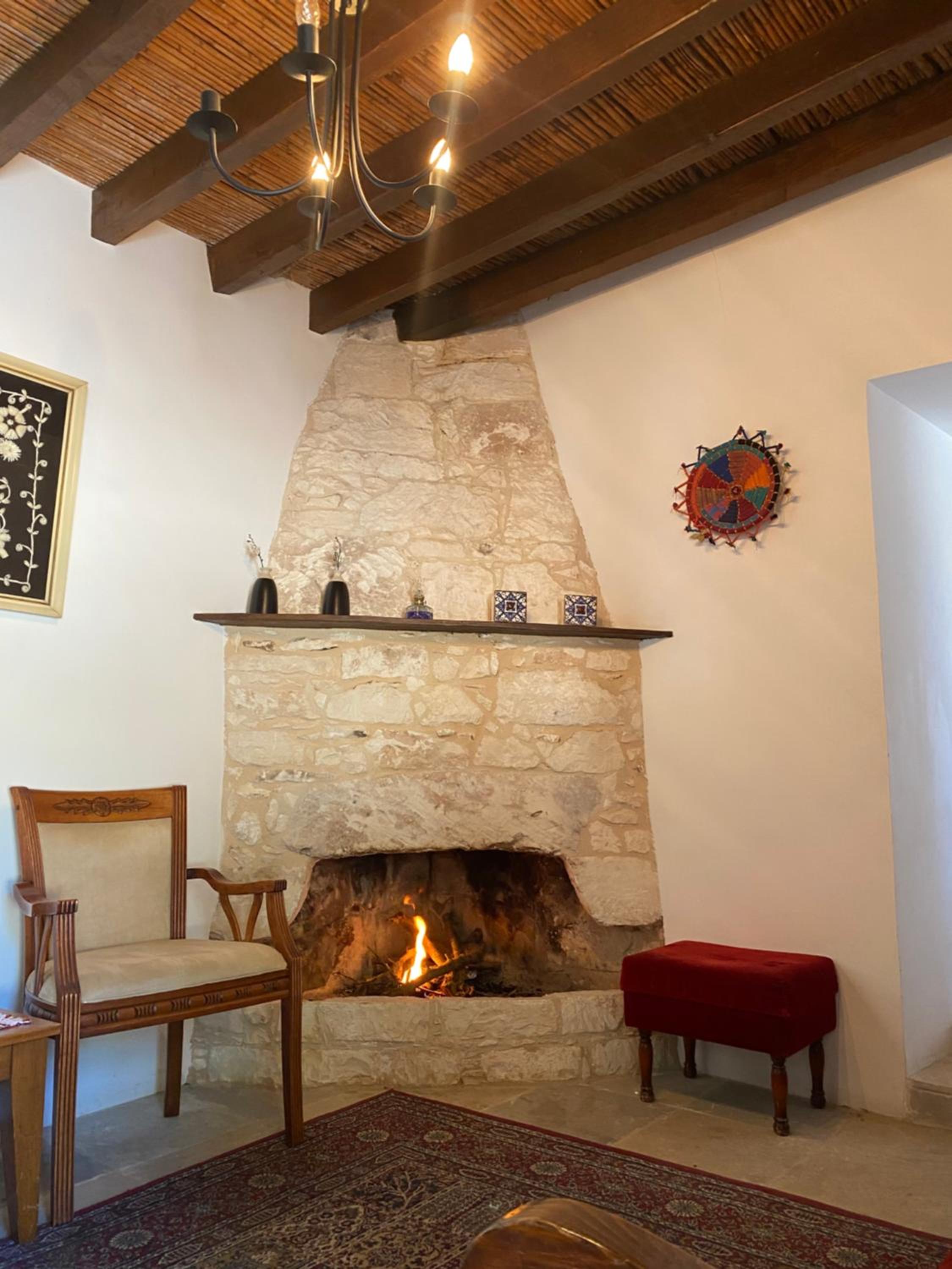 DROUSHIA CORNER HOUSE