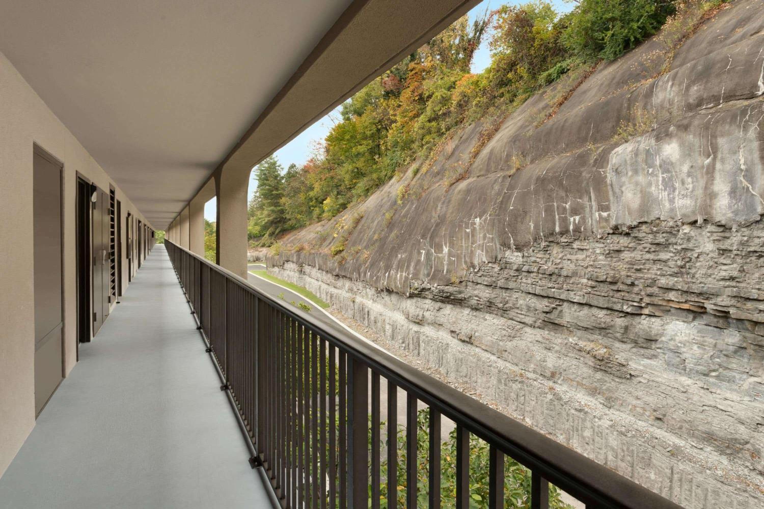 Baymont by Wyndham Nashville Airport - Property Image 19