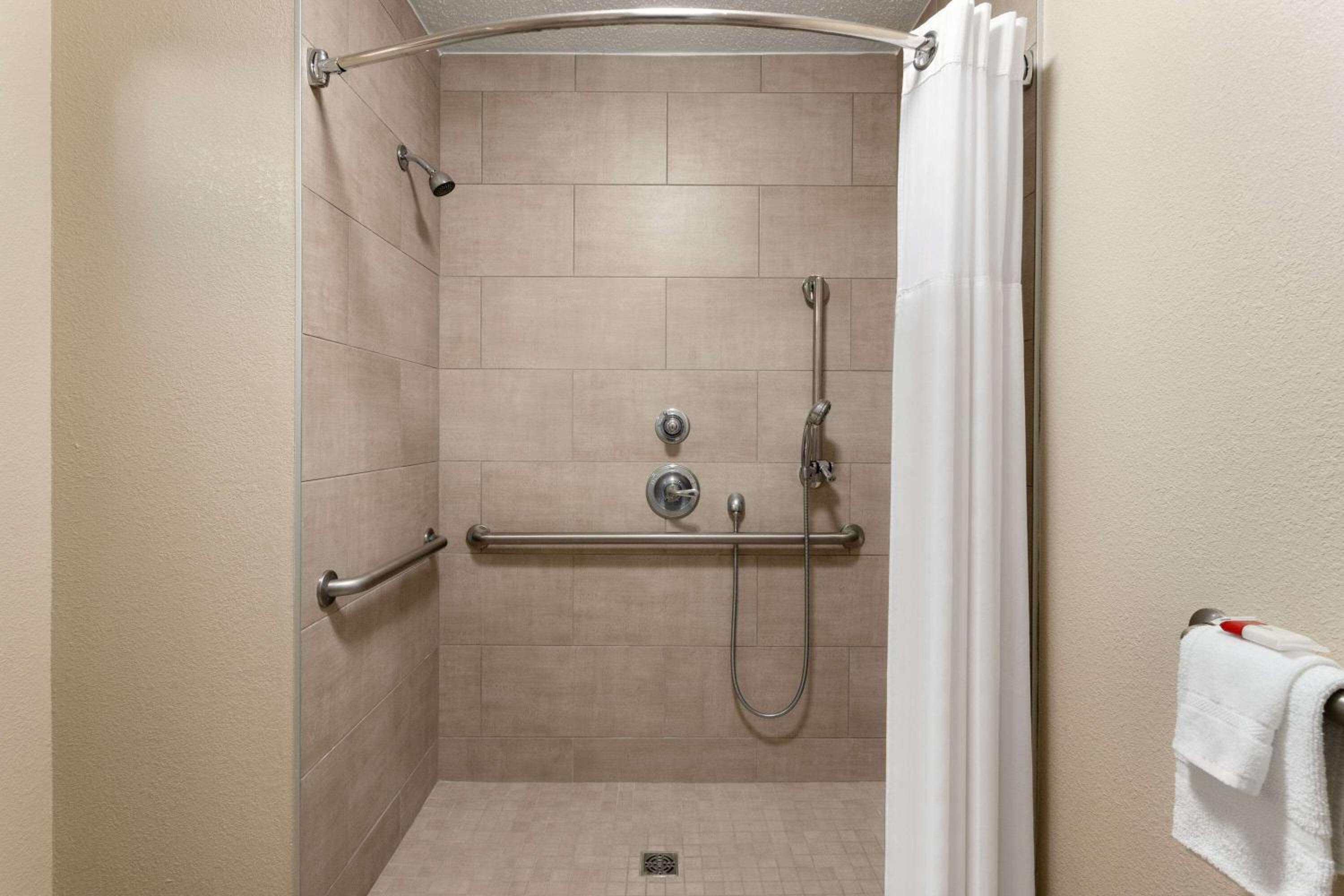 Baymont by Wyndham Nashville Airport - Property Image 9