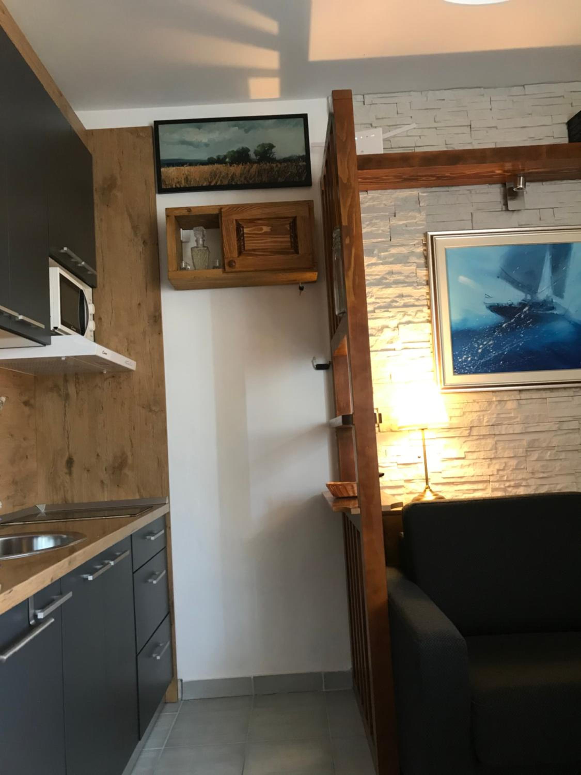 Studio Apartman Lokvice en Primošten — kitchen