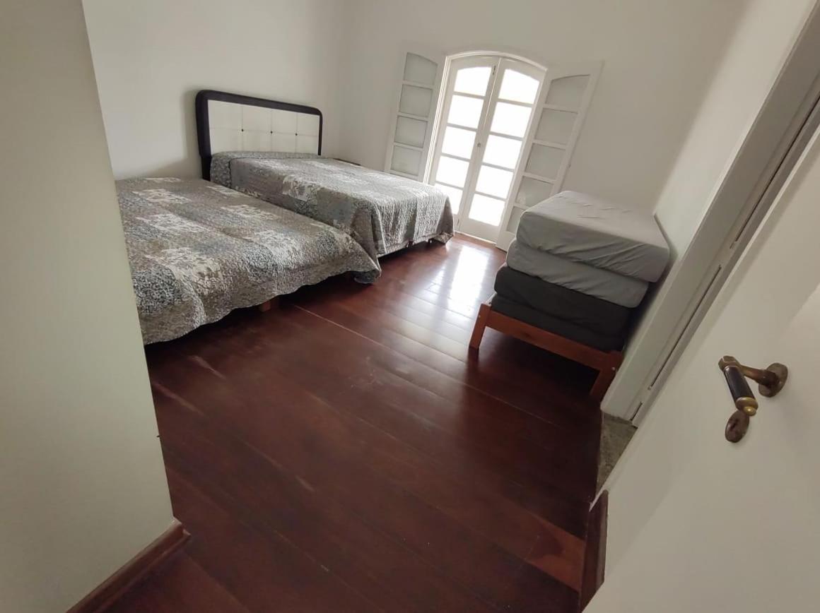 Casa Eventos e Temporada com 4 suites, piscina, churrasqueira, Wi-Fi, Ar Condicionado - Proximo Praia Mar Casado e Pernambuco - Guaruja -