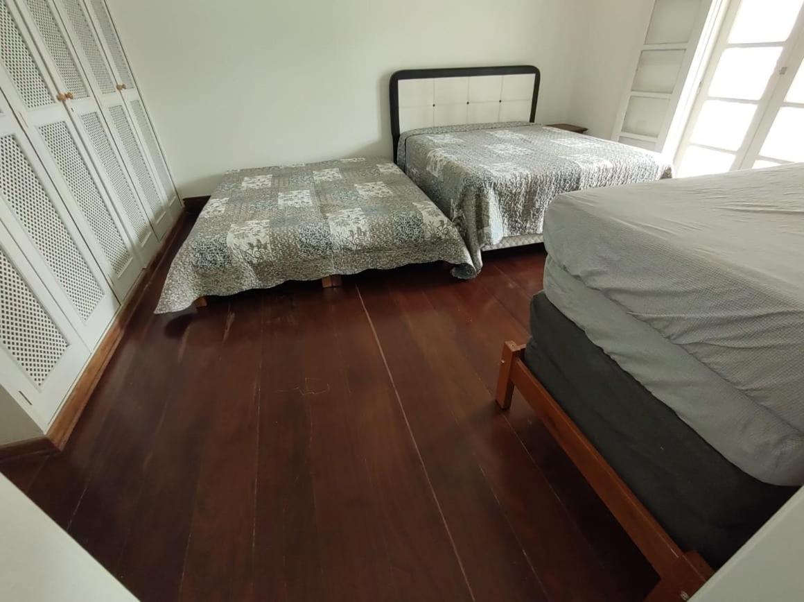 Casa Eventos e Temporada com 4 suites, piscina, churrasqueira, Wi-Fi, Ar Condicionado - Proximo Praia Mar Casado e Pernambuco - Guaruja -