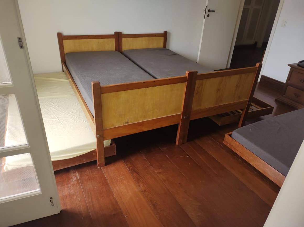 Casa Eventos e Temporada com 4 suites, piscina, churrasqueira, Wi-Fi, Ar Condicionado - Proximo Praia Mar Casado e Pernambuco - Guaruja -