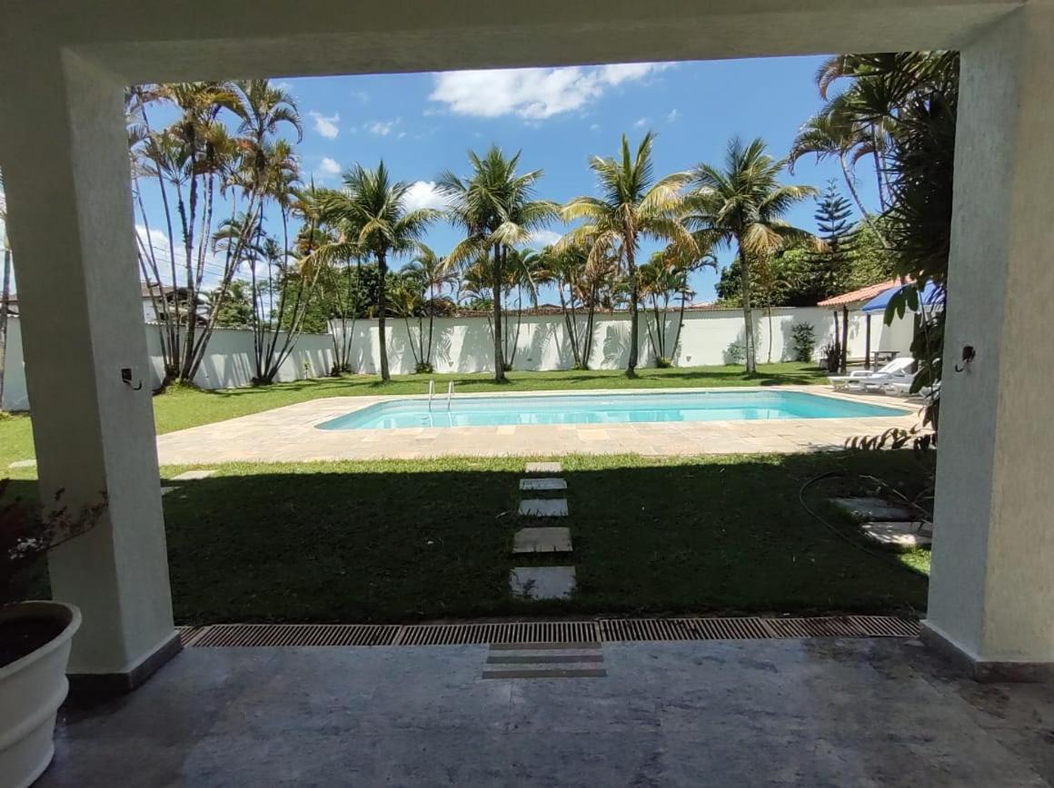 Casa Eventos e Temporada com 4 suites, piscina, churrasqueira, Wi-Fi, Ar Condicionado - Proximo Praia Mar Casado e Pernambuco - Guaruja -