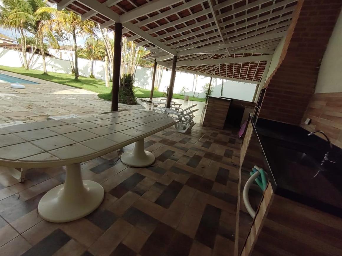 Casa Eventos e Temporada com 4 suites, piscina, churrasqueira, Wi-Fi, Ar Condicionado - Proximo Praia Mar Casado e Pernambuco - Guaruja -