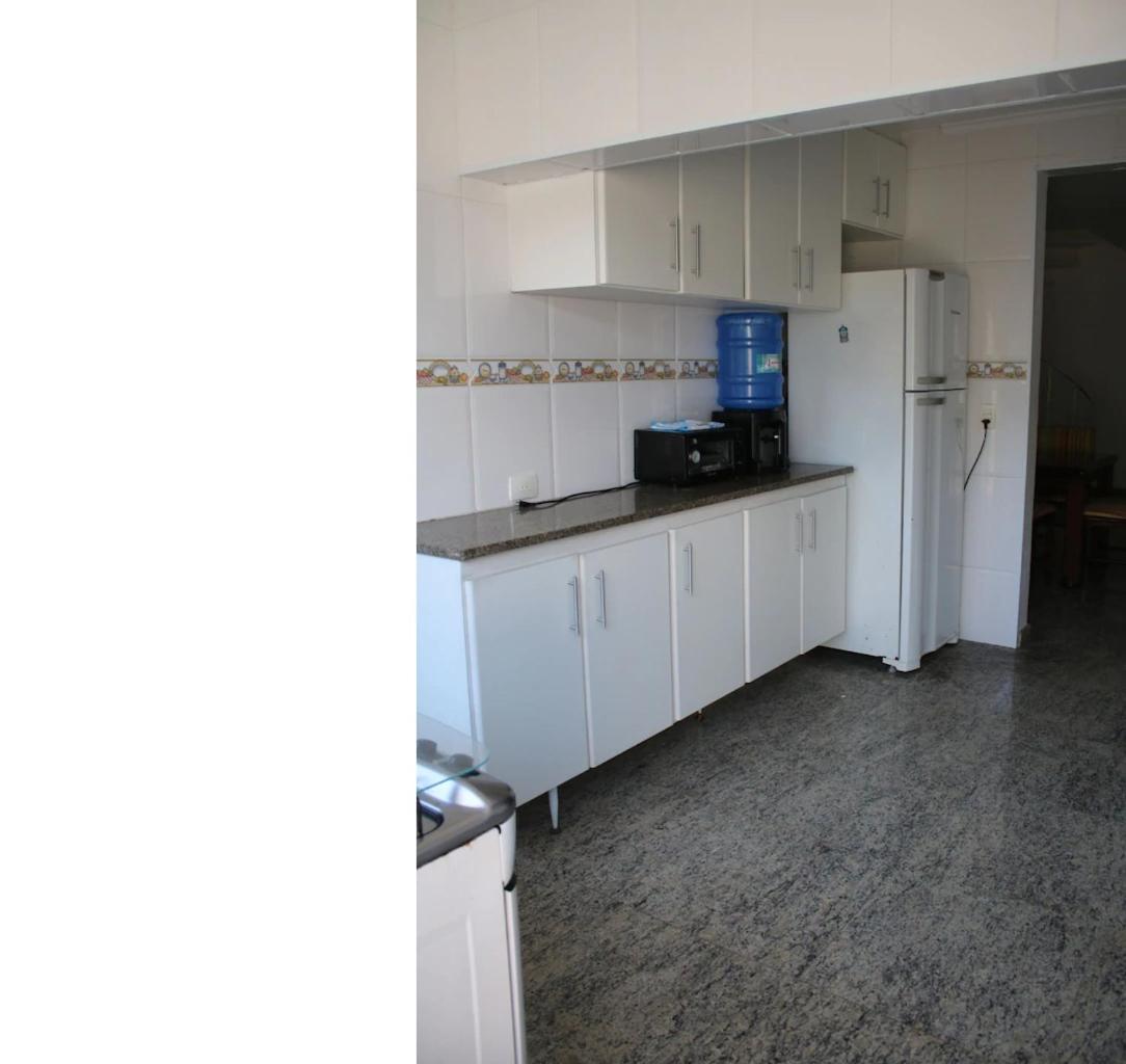Casa Eventos e Temporada com 4 suites, piscina, churrasqueira, Wi-Fi, Ar Condicionado - Proximo Praia Mar Casado e Pernambuco - Guaruja -