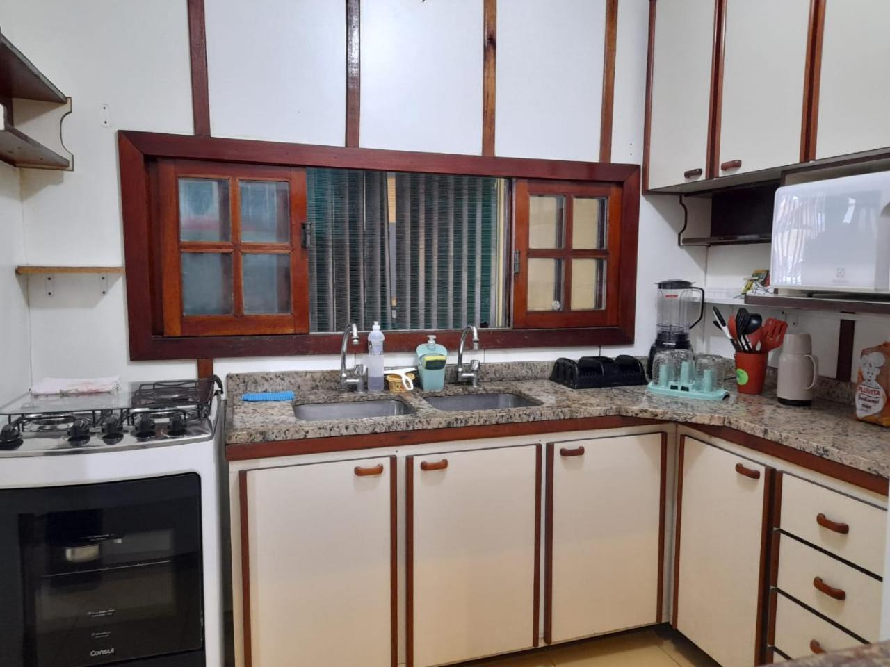 Casa inteira no Peró, a poucos passos da praia