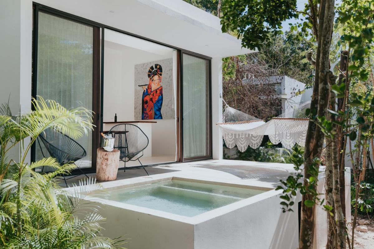 Jacuzzi