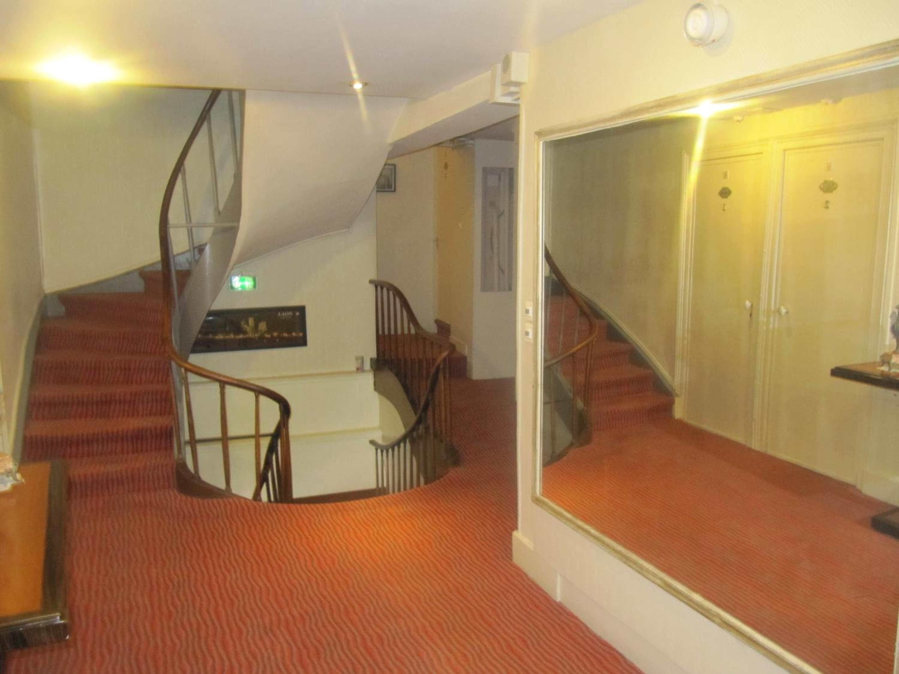 Hotel De La Banniere De France - Property Image 8