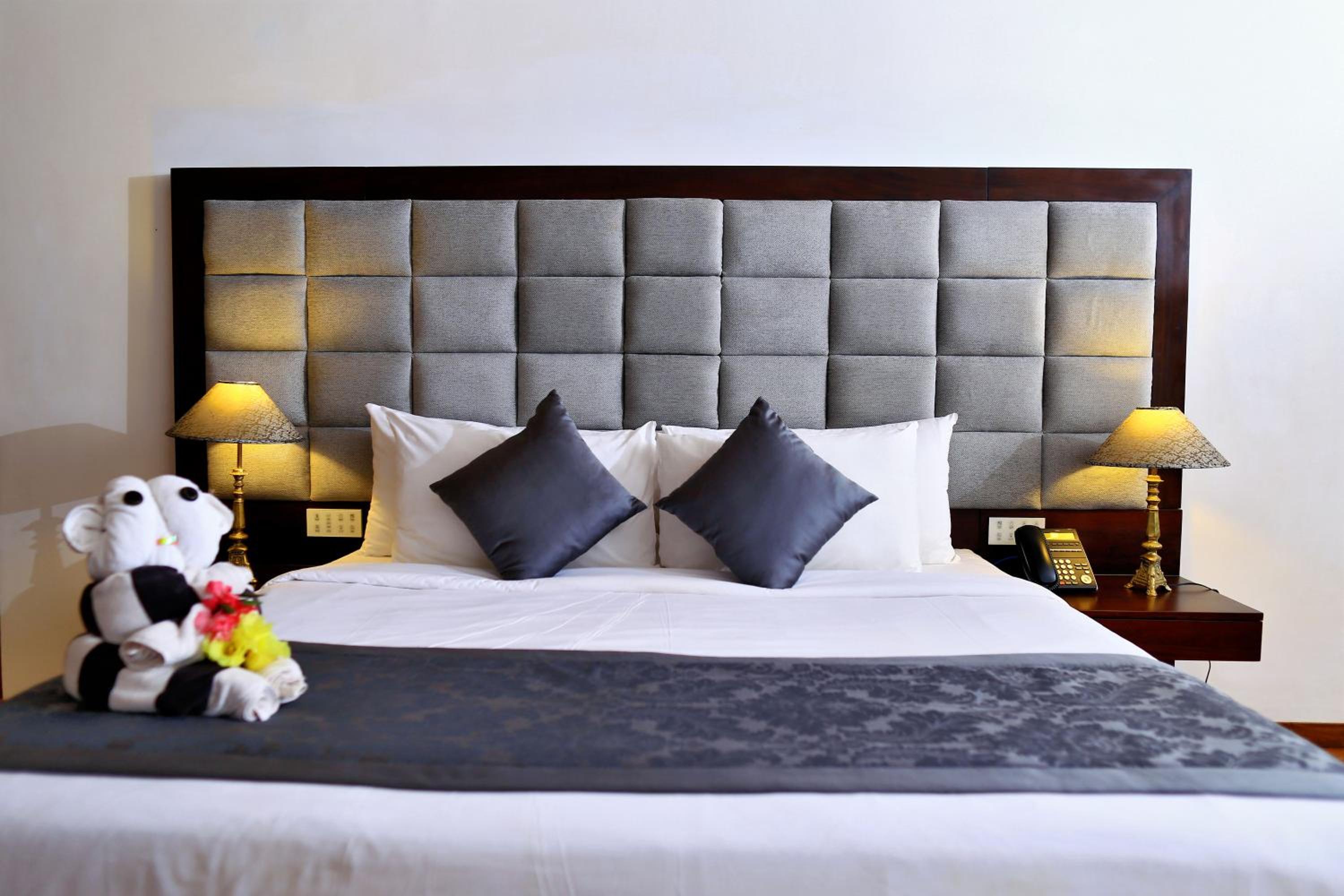 Amaranthe Bay Resort & Spa