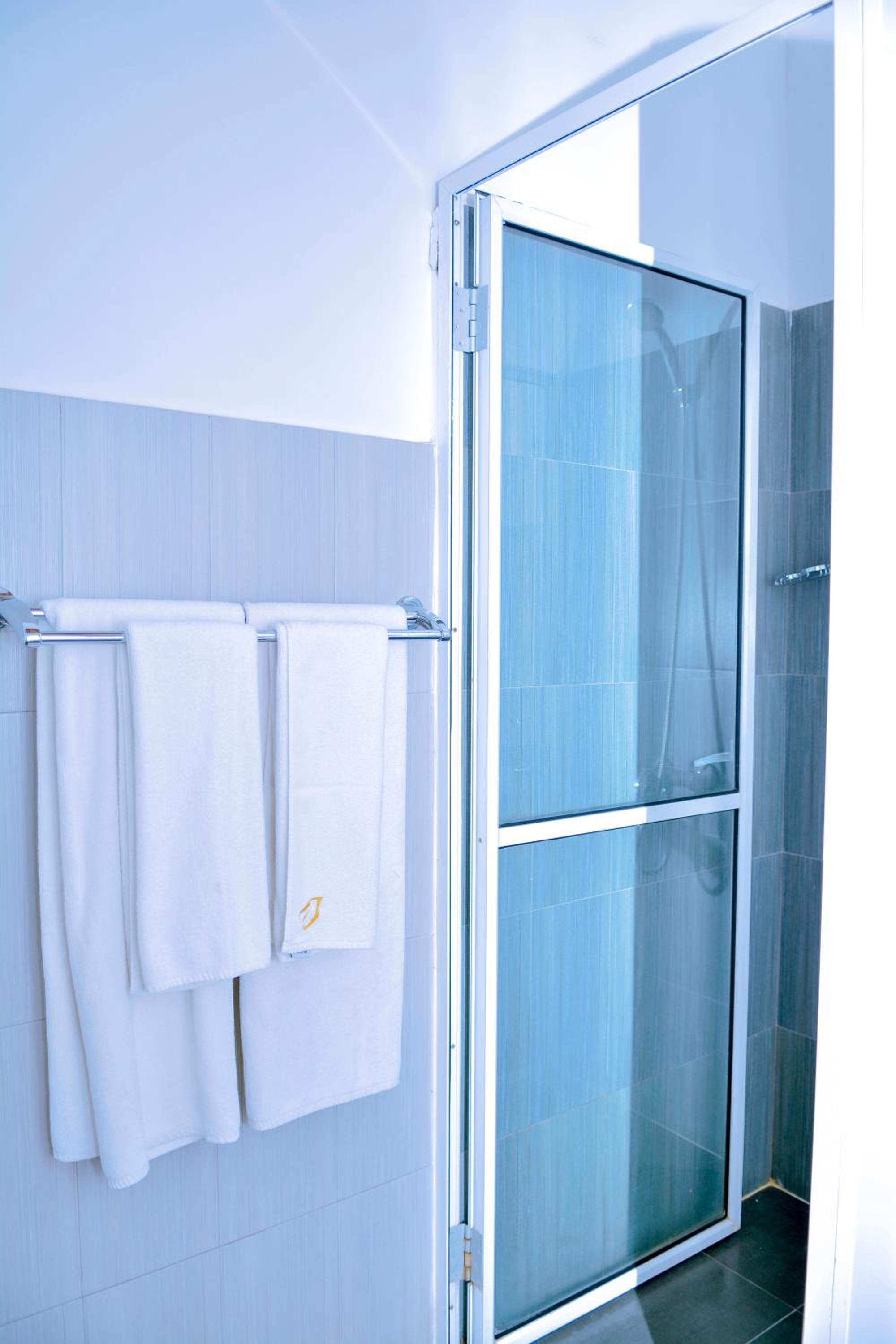 Amaranthe Bay Resort & Spa
