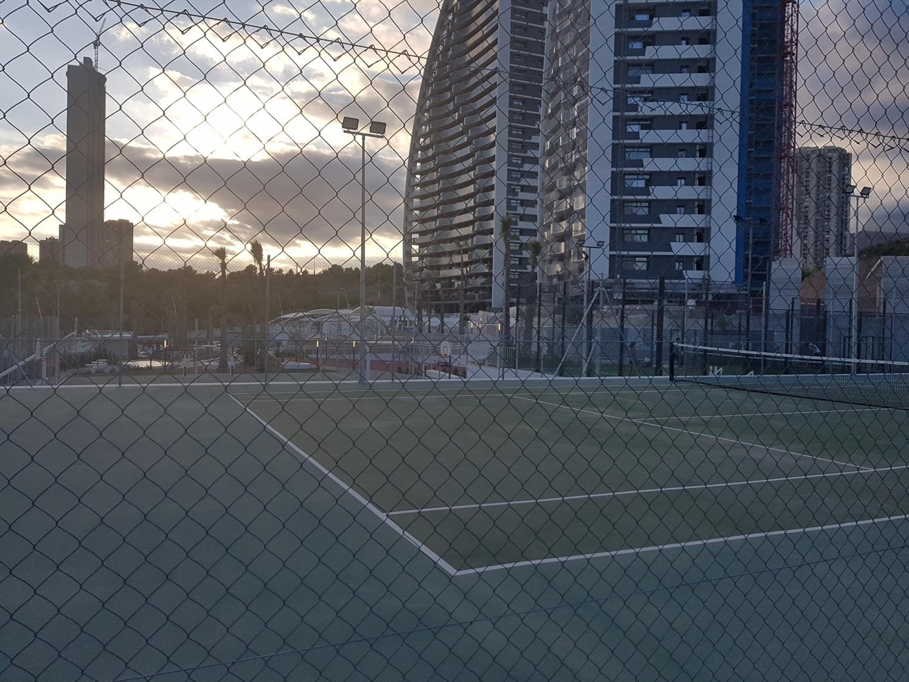 ROMERO APARTMENTS-SUNSET WAVES-BENIDORM