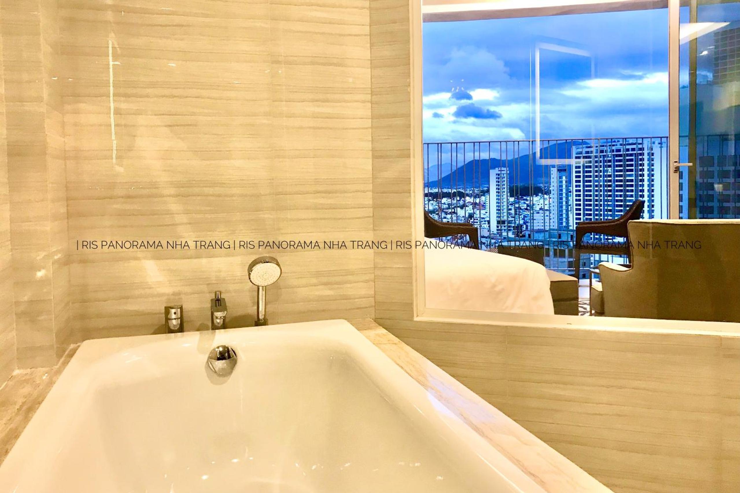 RIS Panorama Condotel