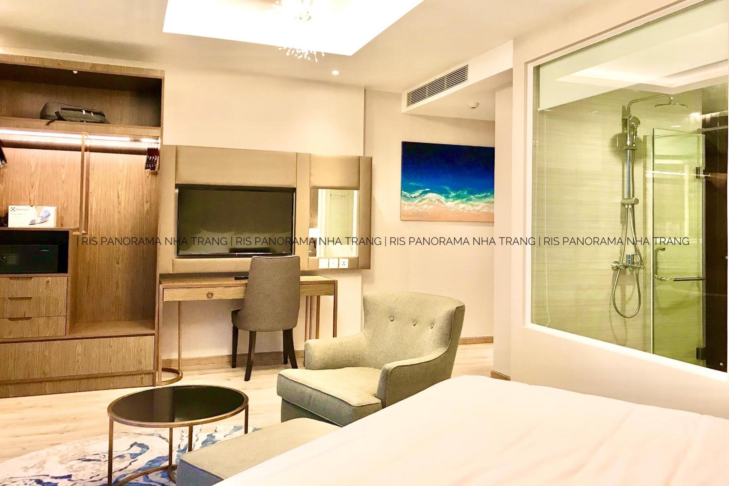 RIS Panorama Condotel