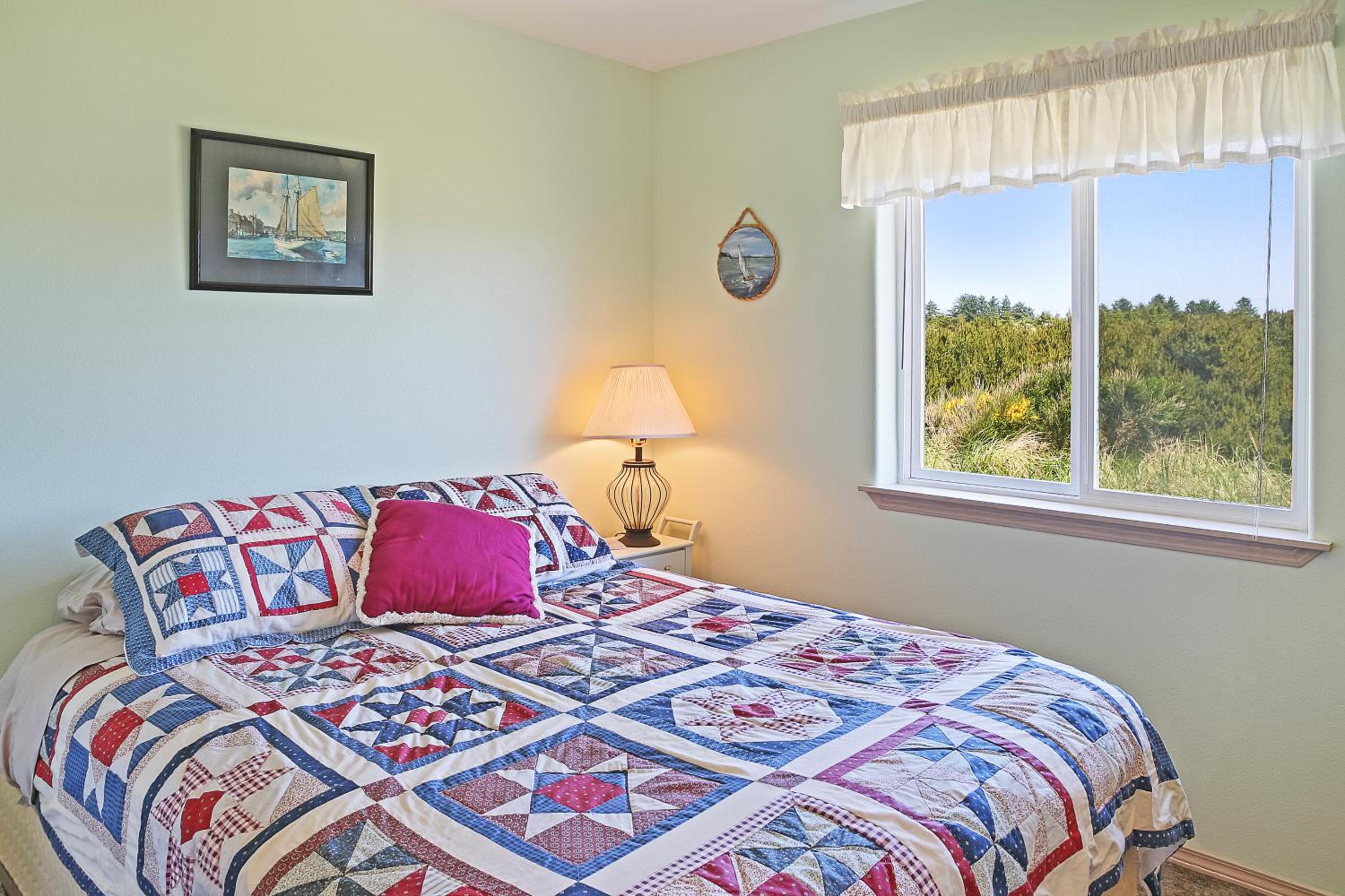 Spacious 3BR Beachfront Home in Westport view 5