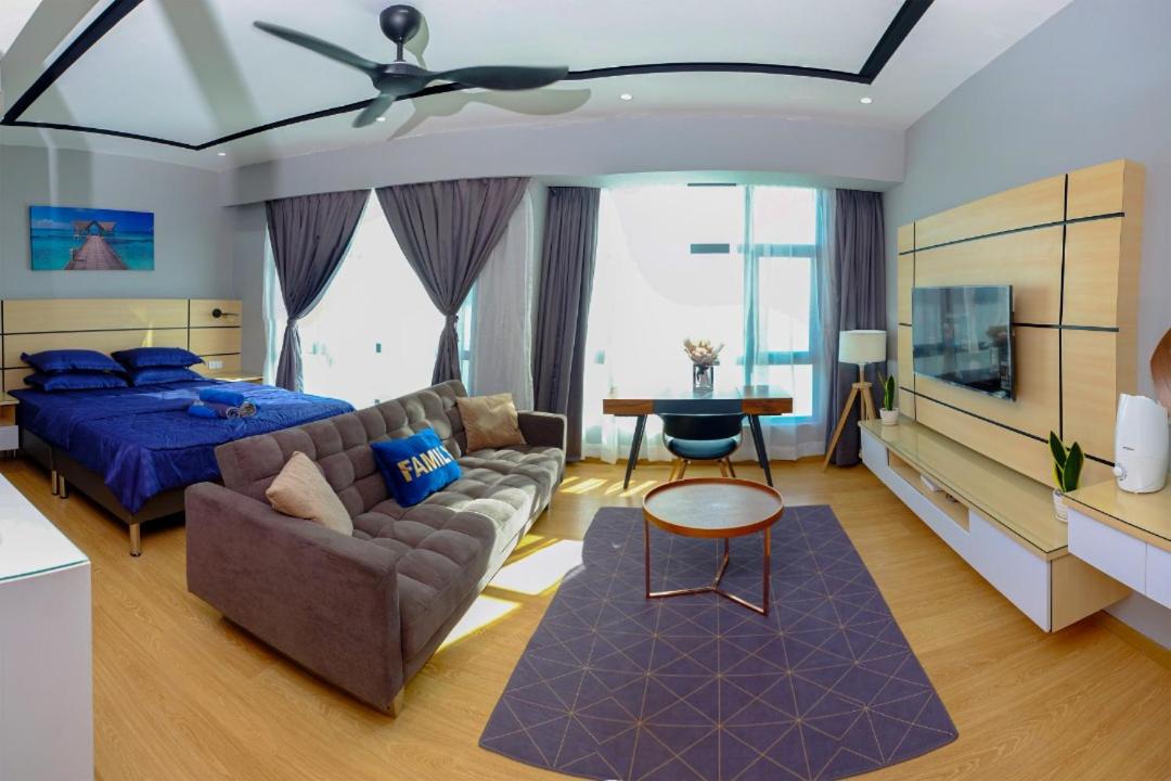 Cozy Seaview Studio at Imperium residence Tanjung Lumpur Kuantan photo 3