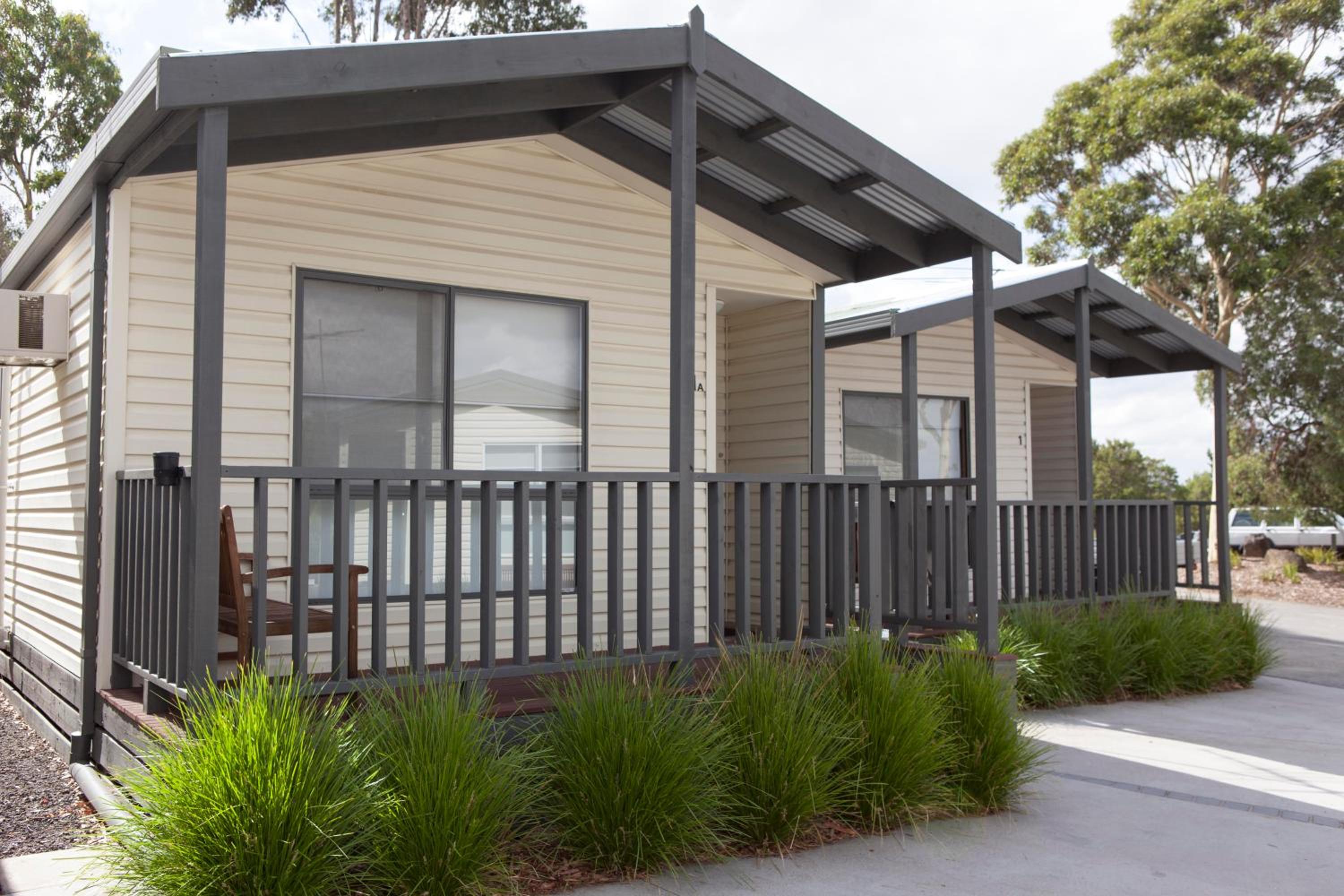 Airport Tourist Village Melbourne