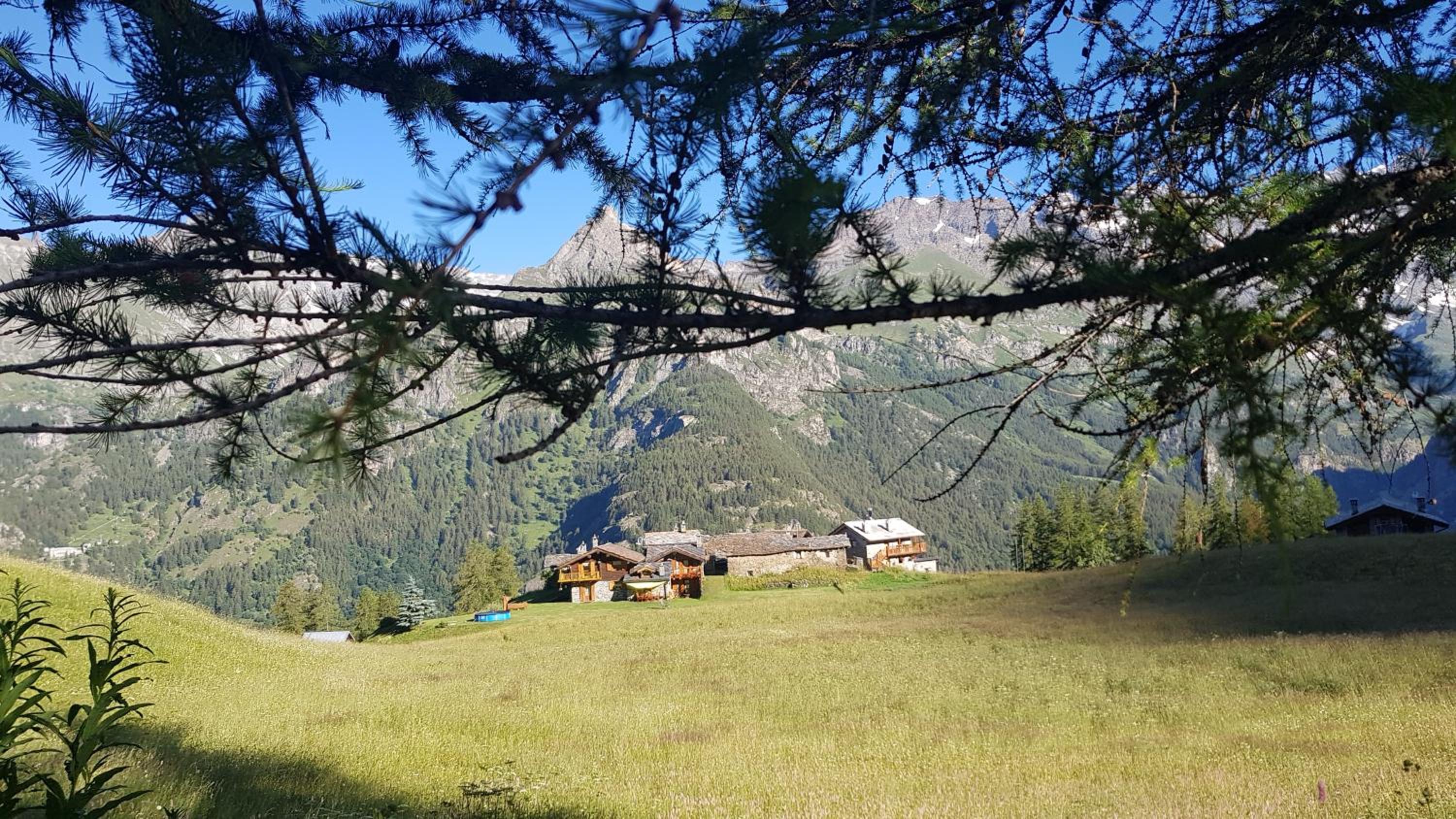 Le Rascard view 4