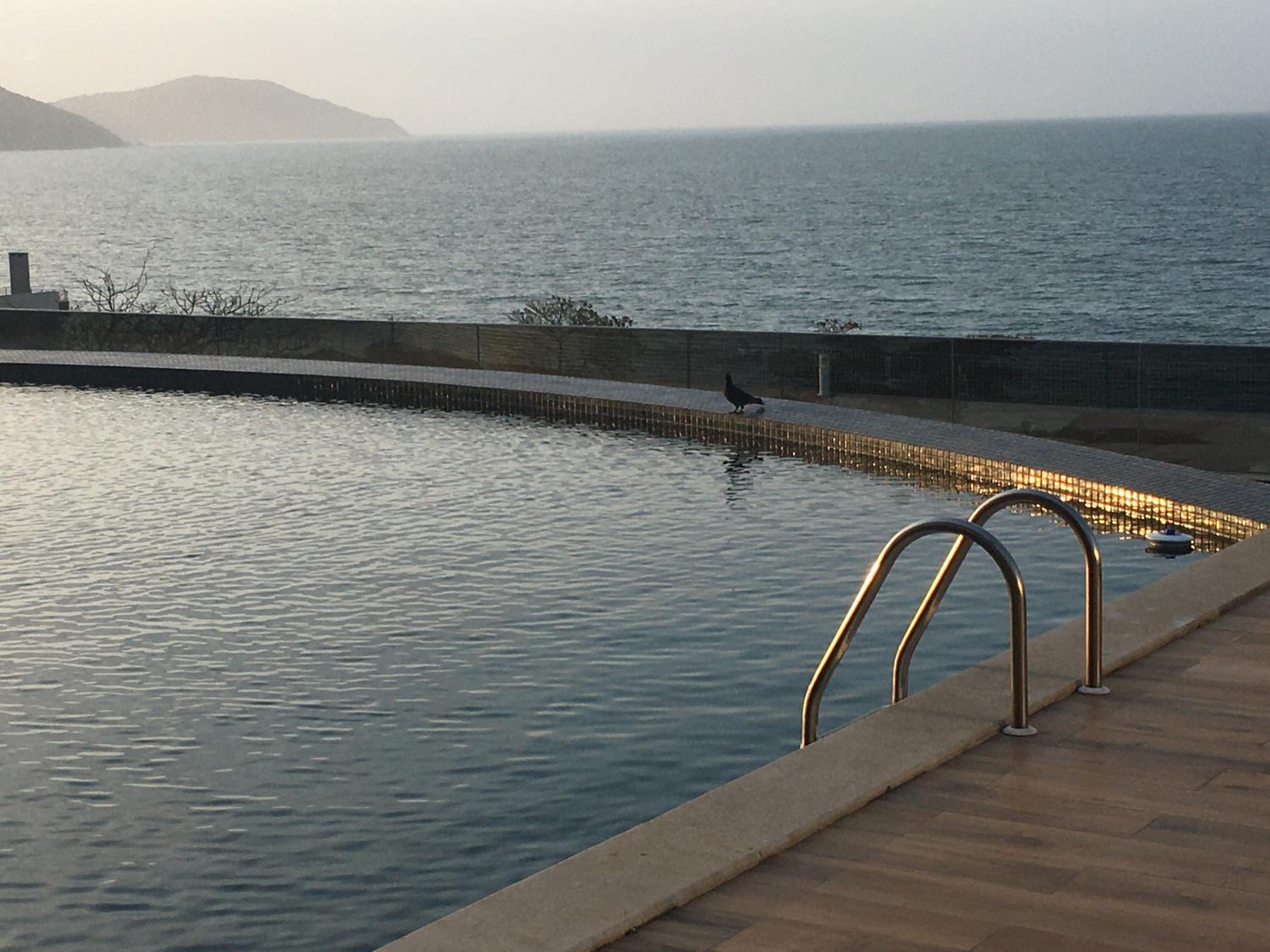 apartamento design com piscina e vista espetacular