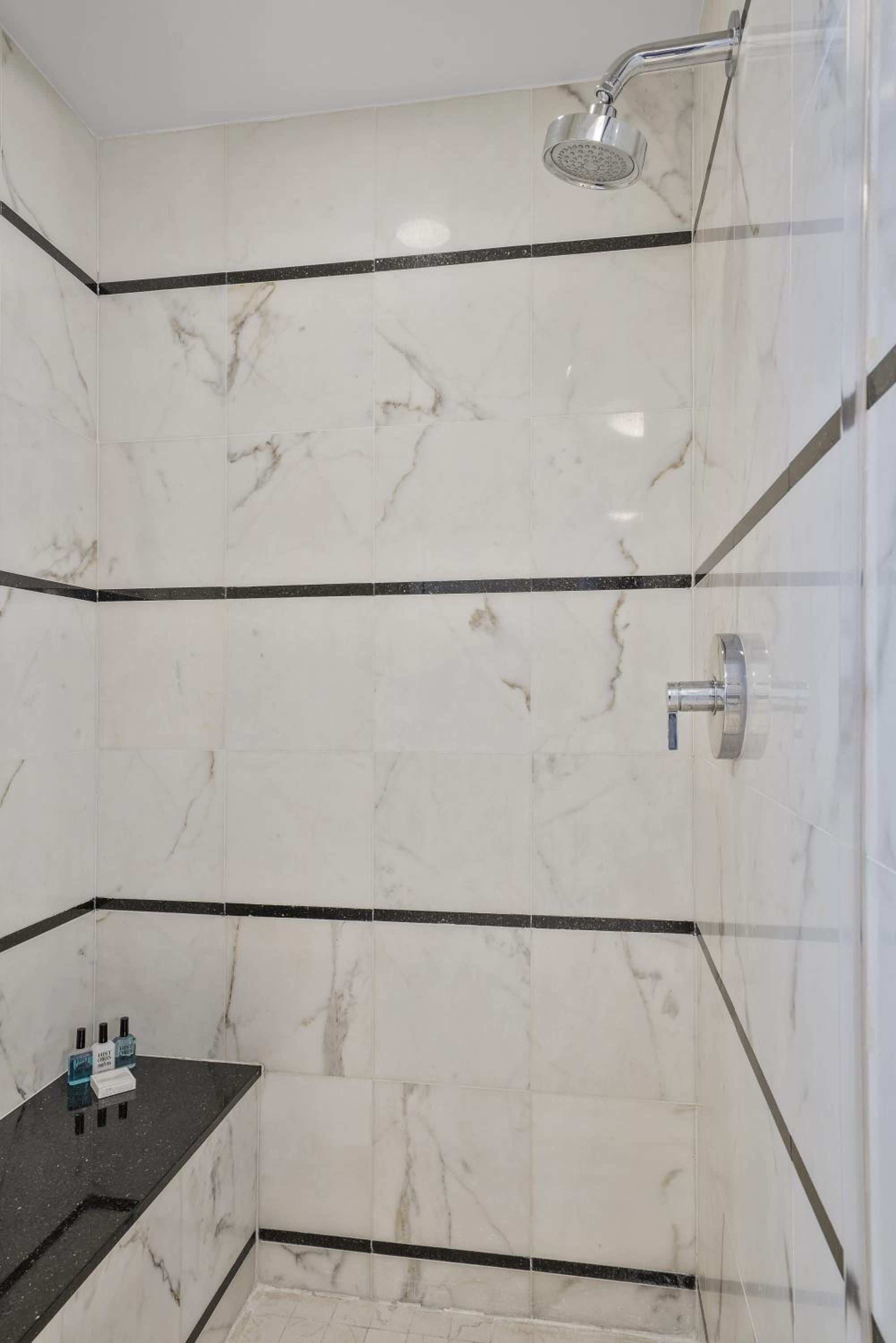 Junior Suite 1 at Sorrento Residences- Miami Beach view 5